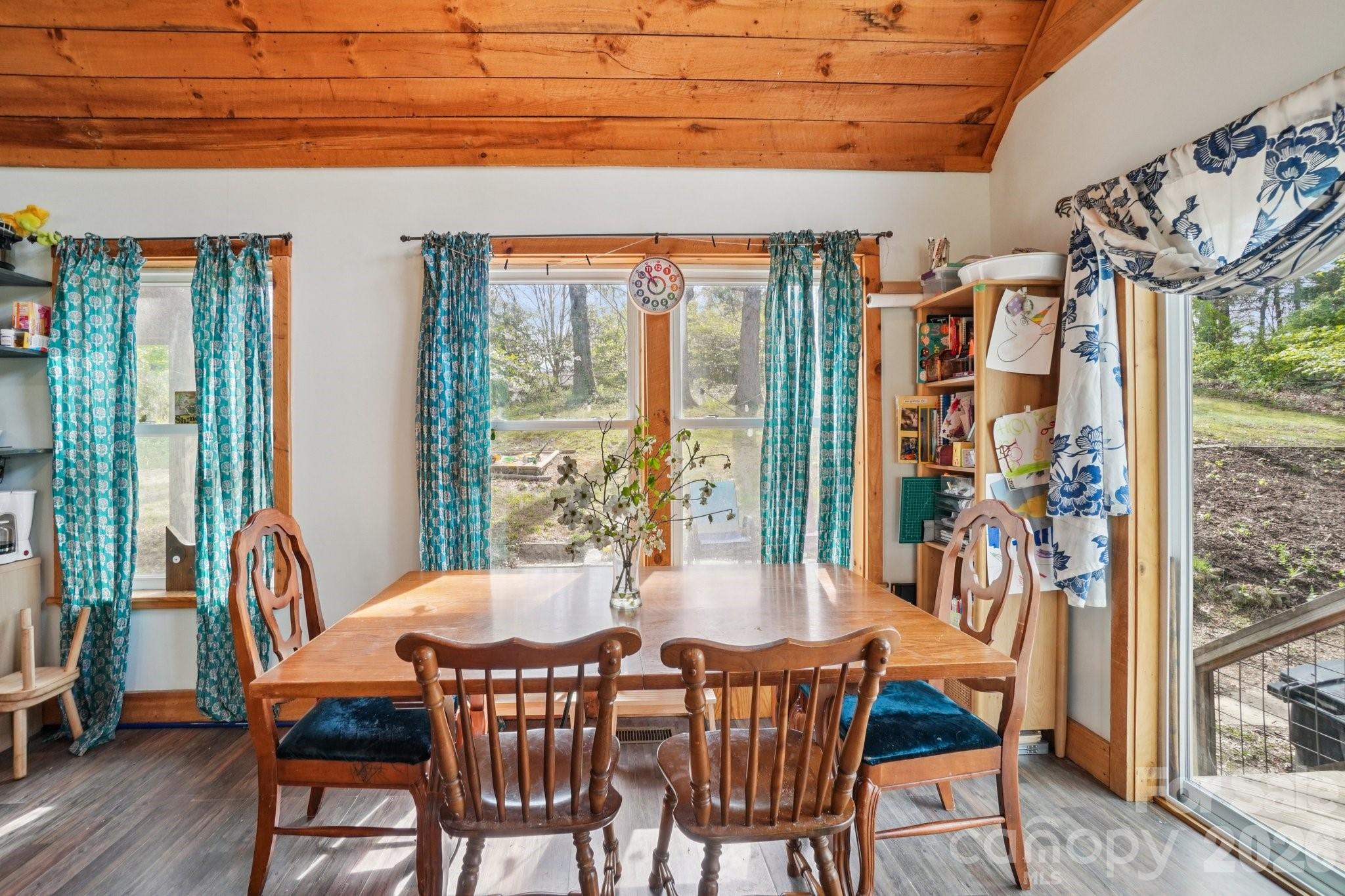 25 Moore Street Property Photo 9