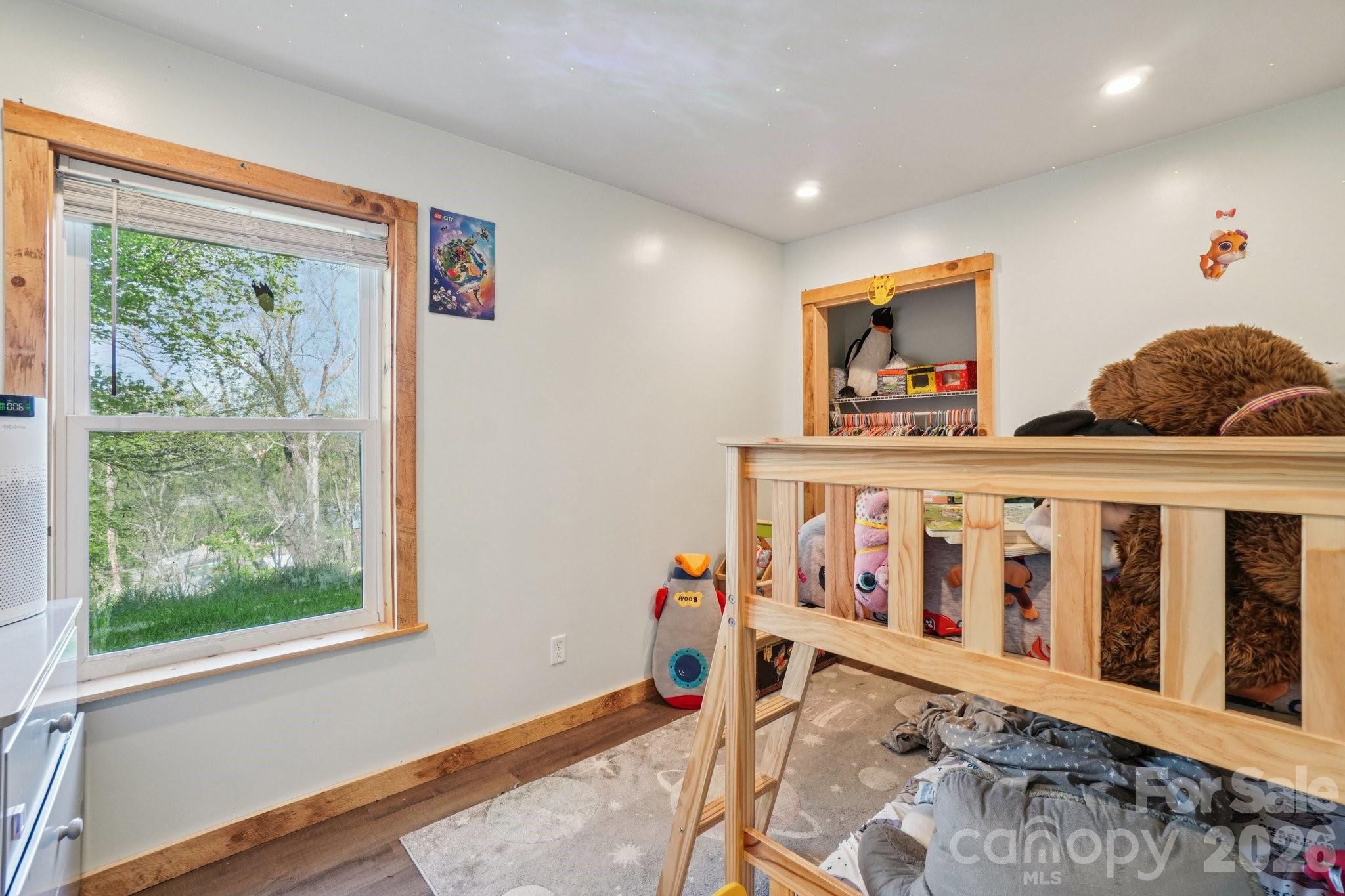 25 Moore Street Property Photo 22