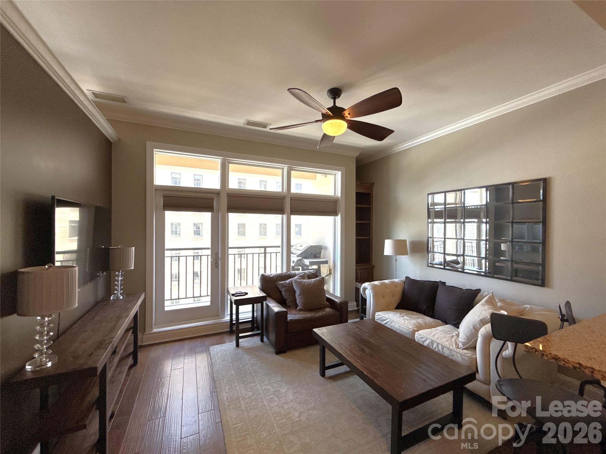 230 S Tryon Street 1002 Property Photo 6