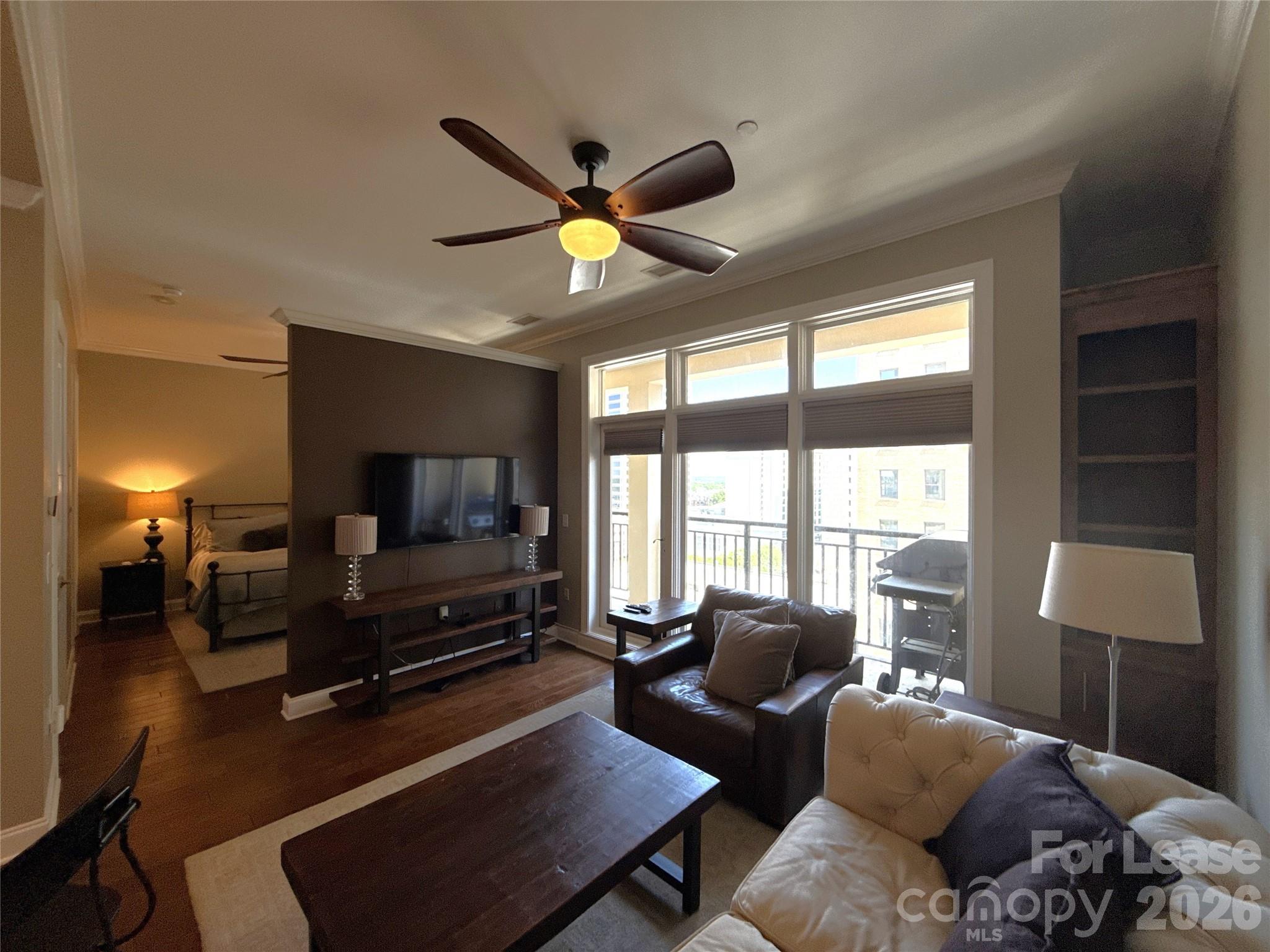 230 S Tryon Street 1002 Property Photo 7