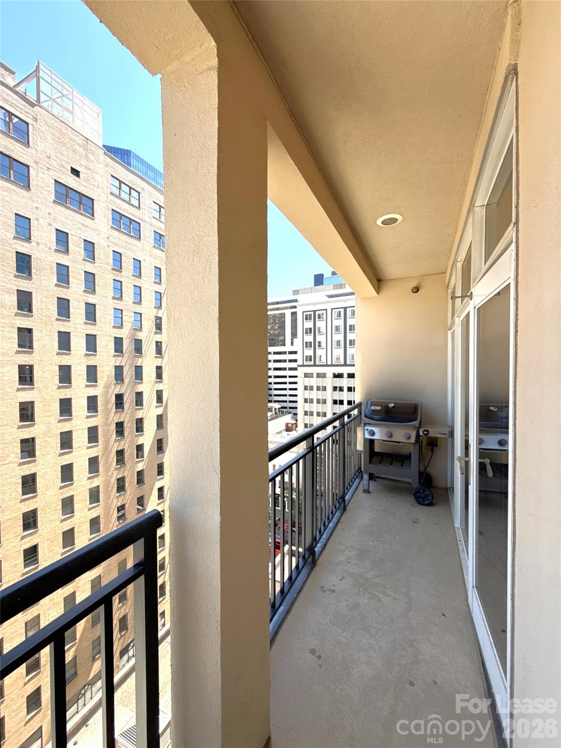 230 S Tryon Street 1002 Property Photo 13