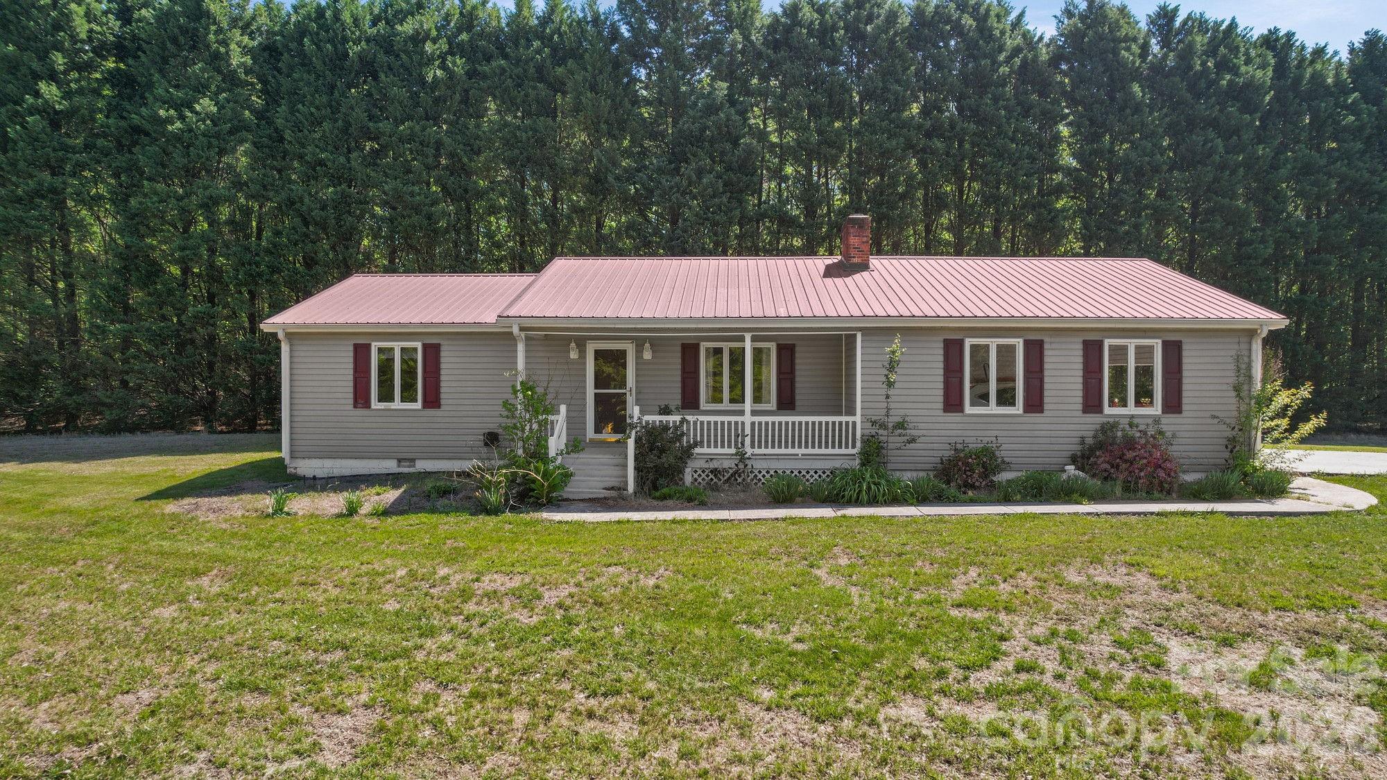 144 Pops Lake Road Property Photo 1