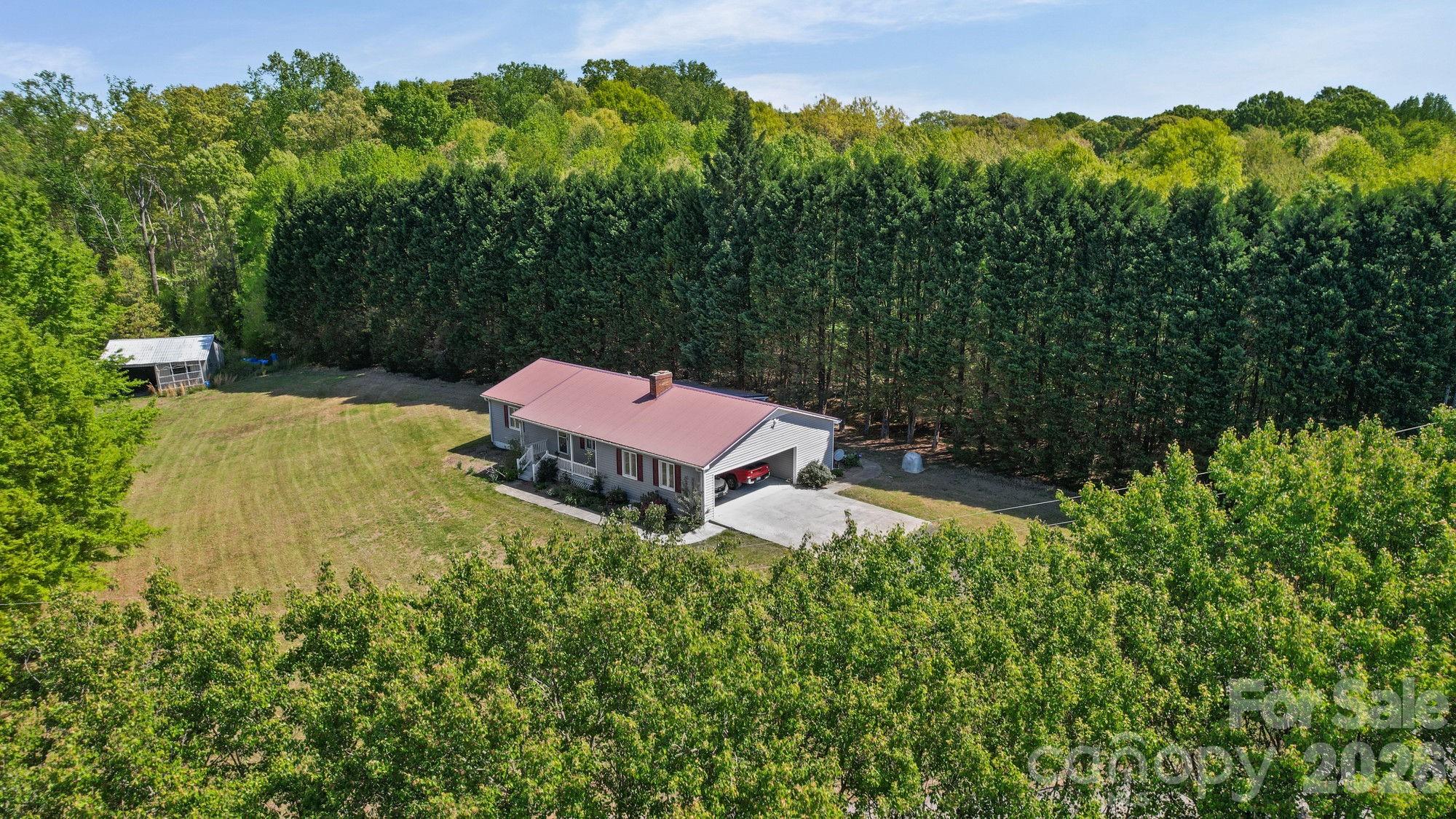 144 Pops Lake Road Property Photo 3