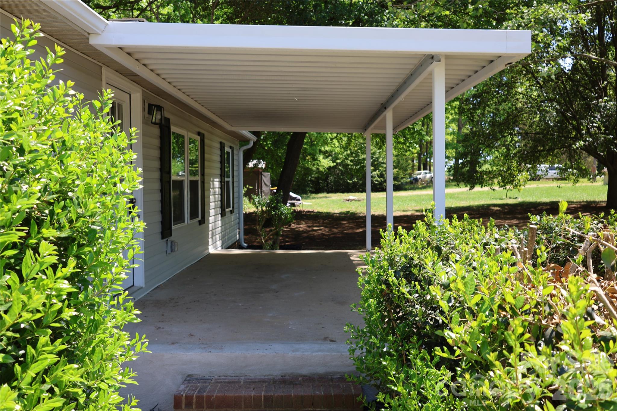 6443 Sherwood Lane Property Photo 11