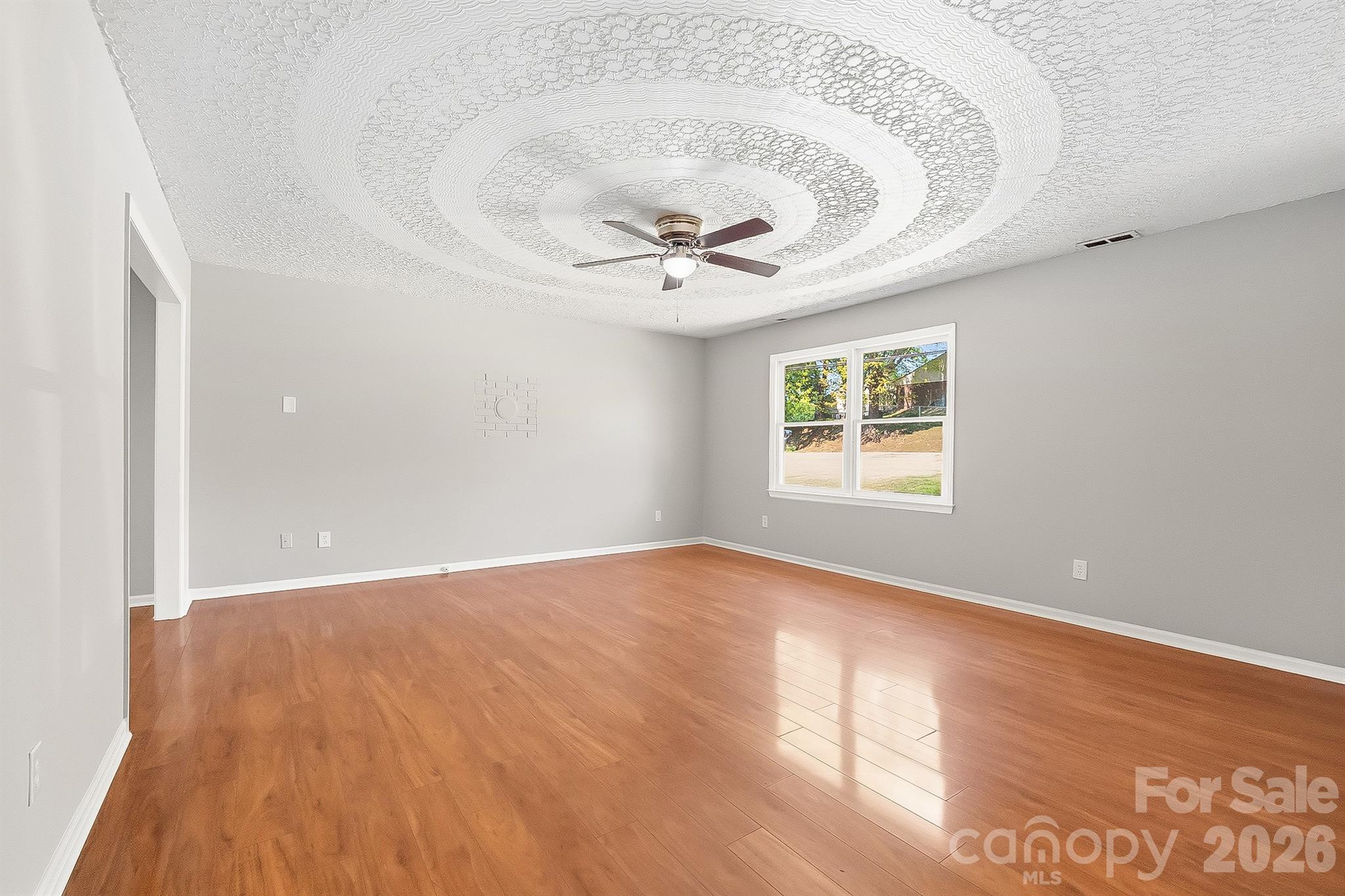 806 S Laurel Street Property Photo 16