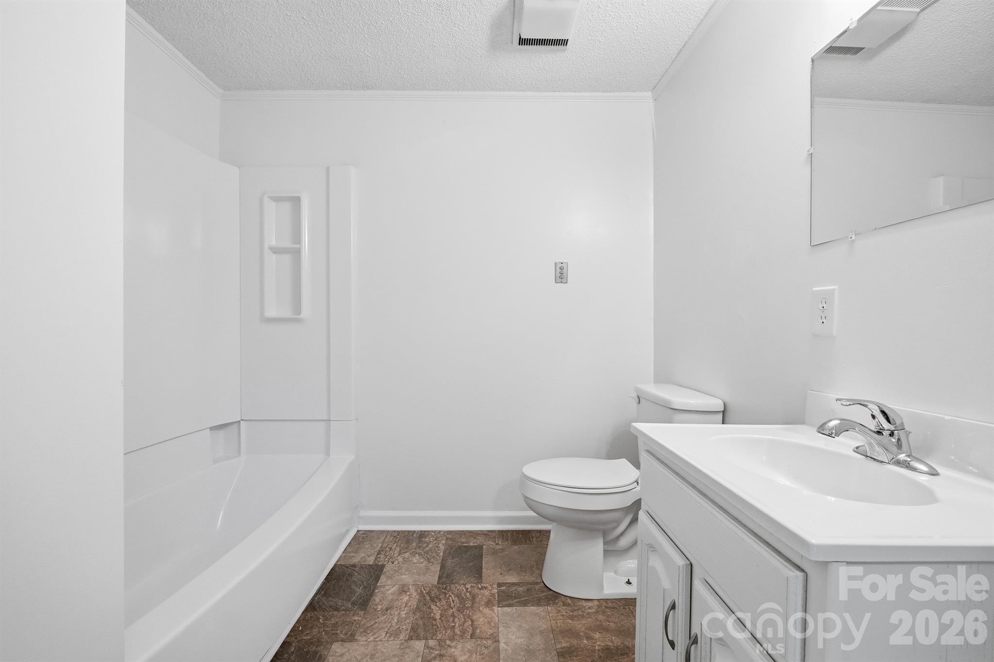 806 S Laurel Street Property Photo 28