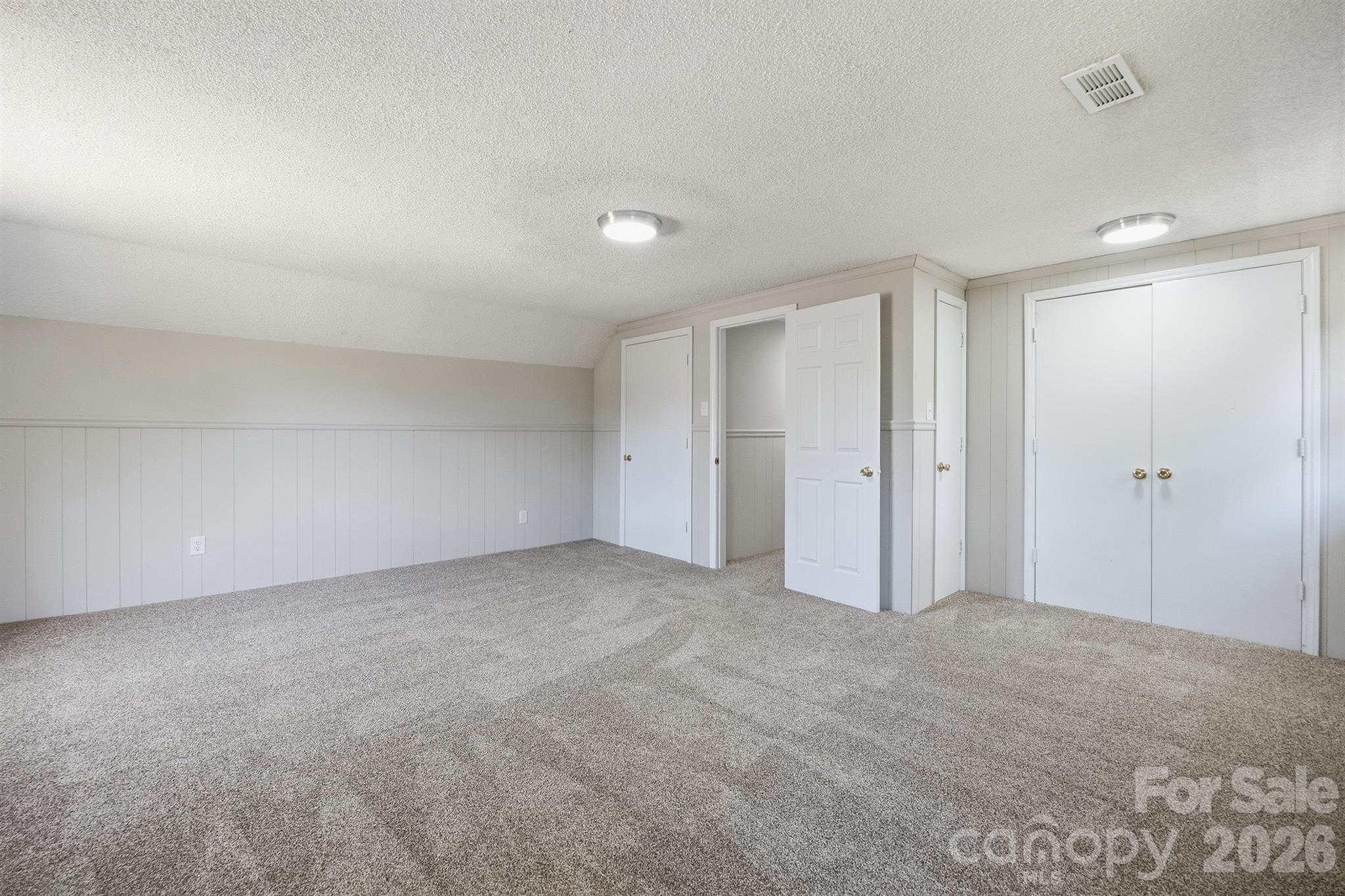 806 S Laurel Street Property Photo 40