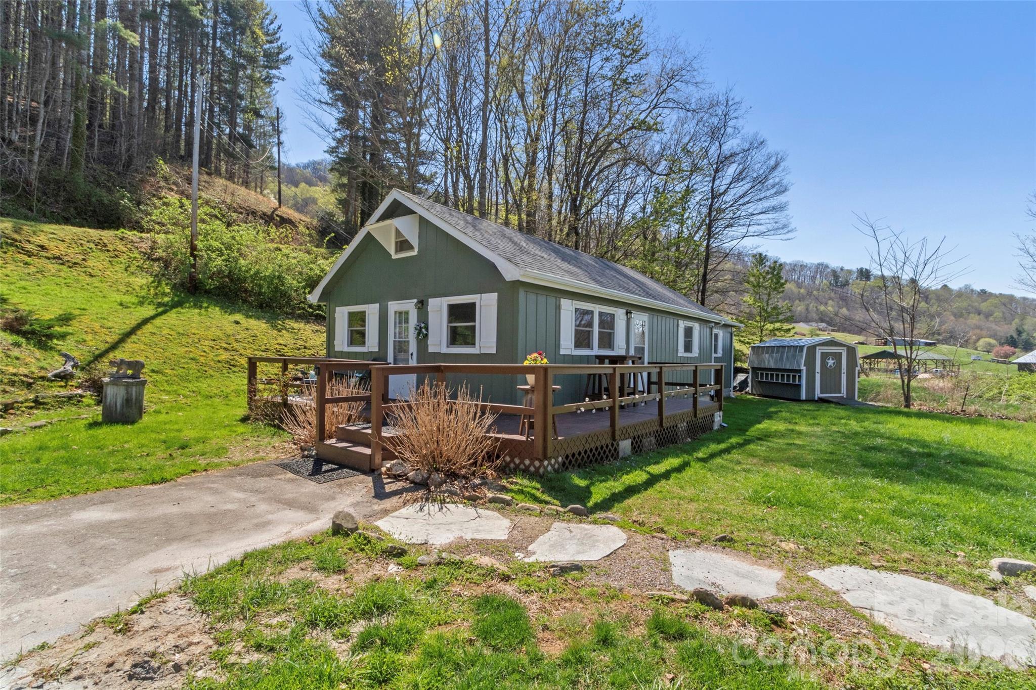24 Baldridge Drive Property Photo 1