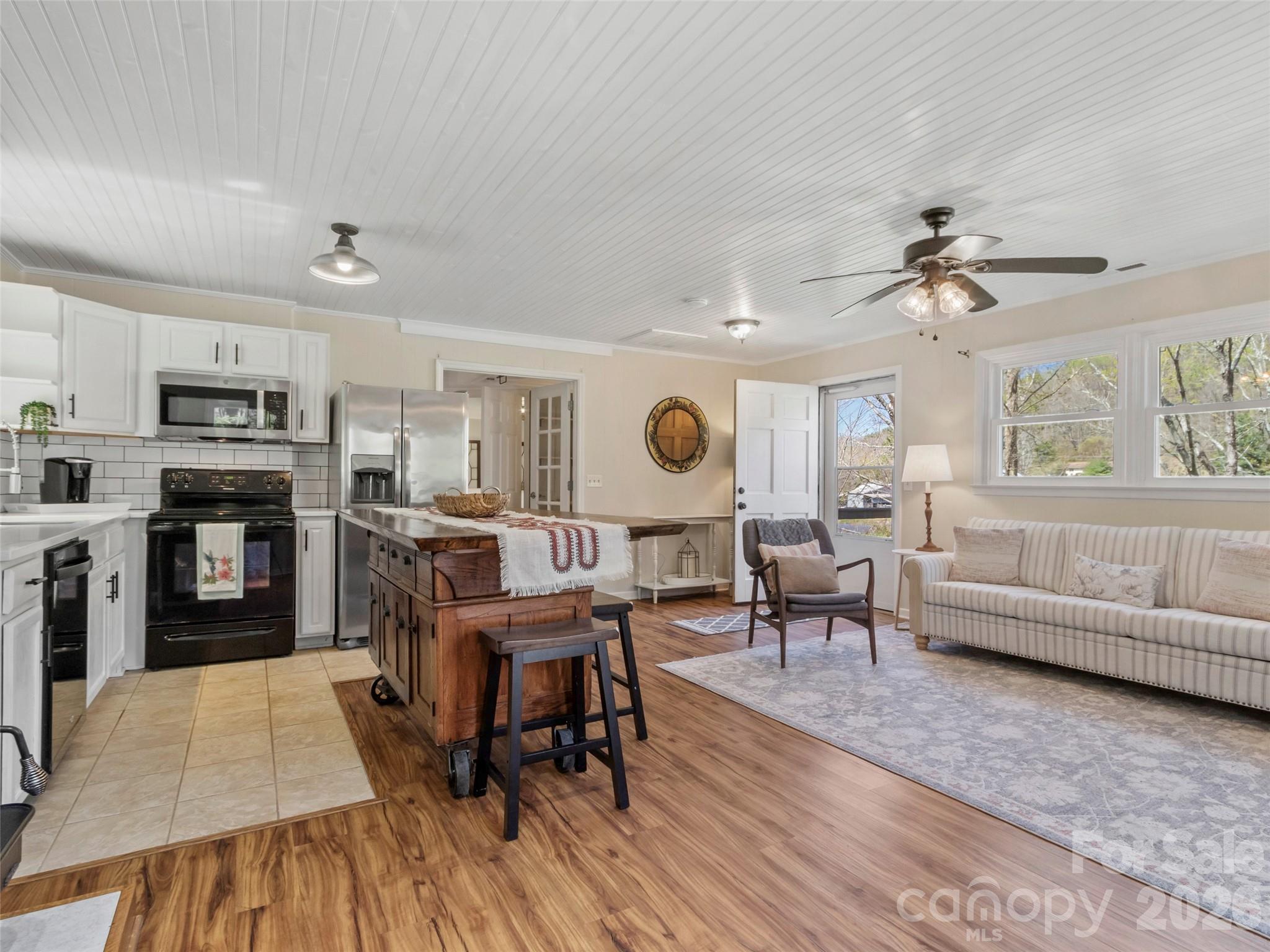 24 Baldridge Drive Property Photo 4