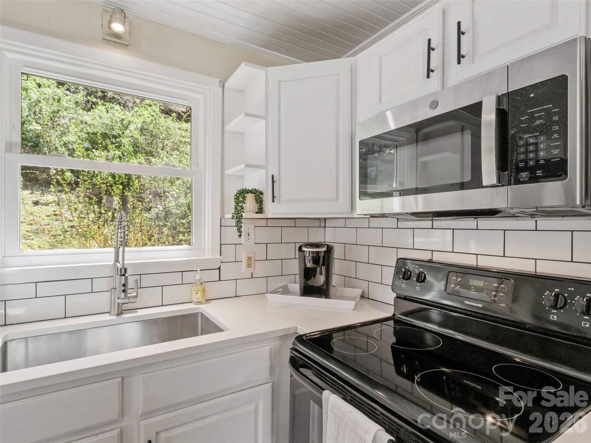 24 Baldridge Drive Property Photo 6