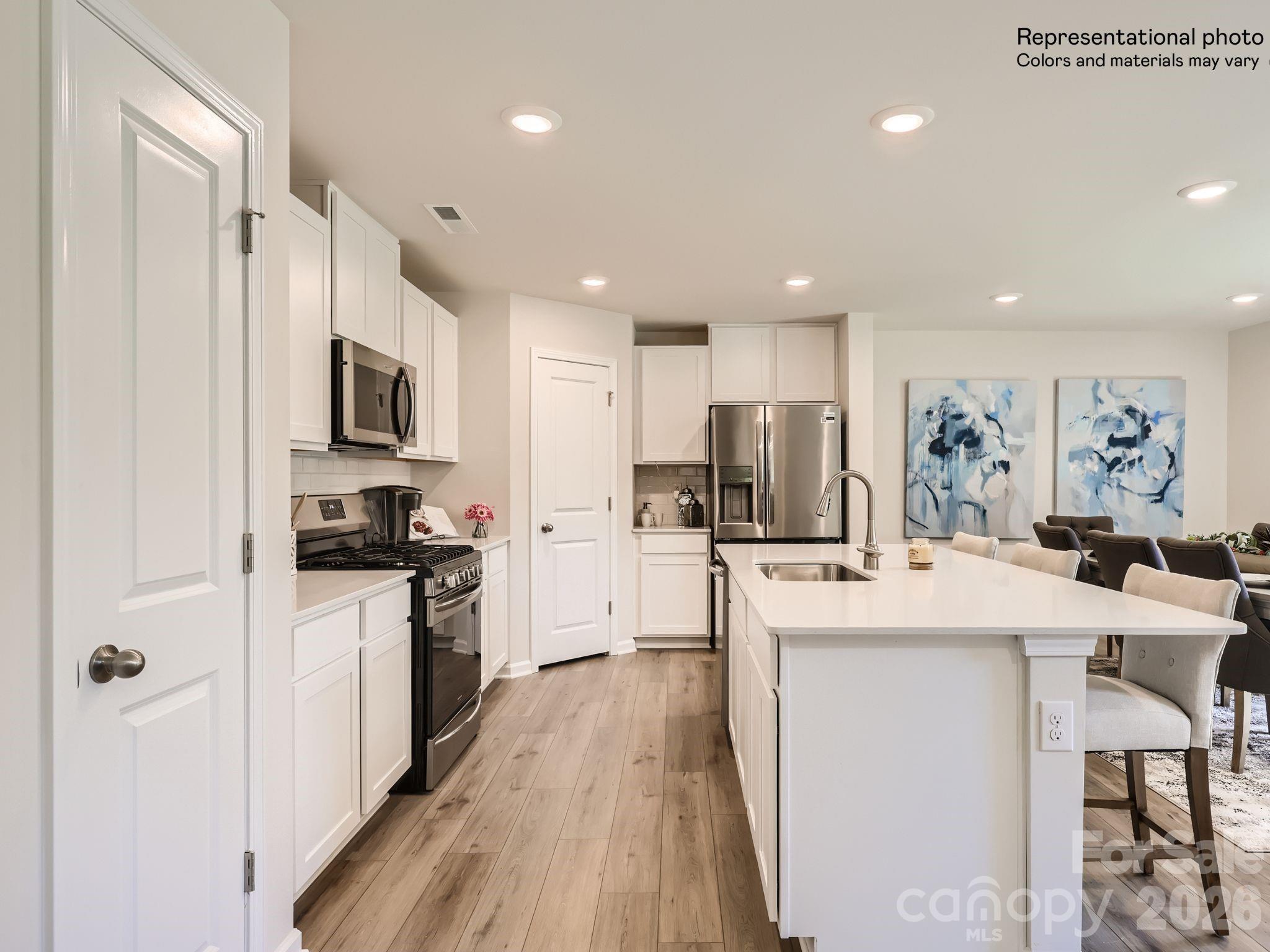 143 Spotted Way Property Photo 5