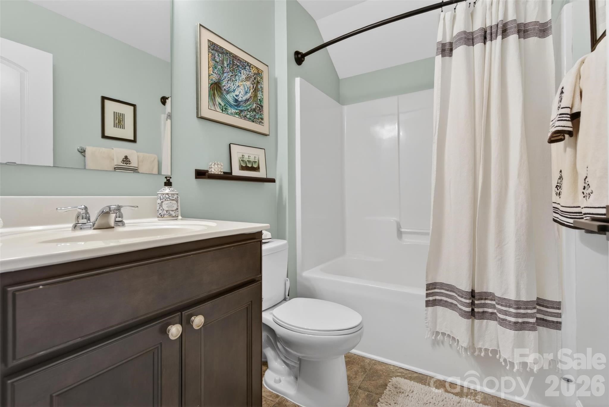 6038 Durango Way Property Photo 13