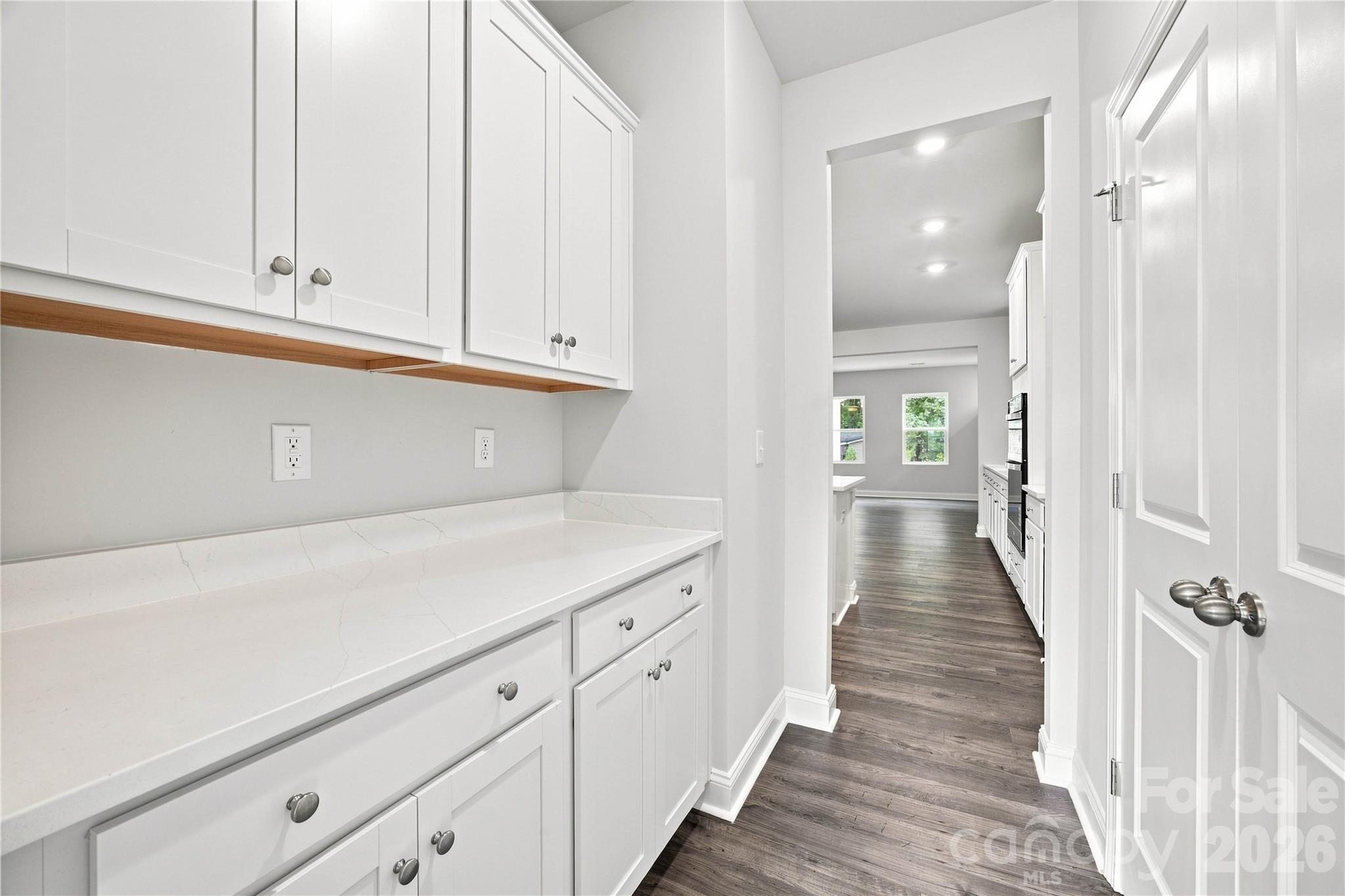 4050 Puddle Pond Road Property Photo 4