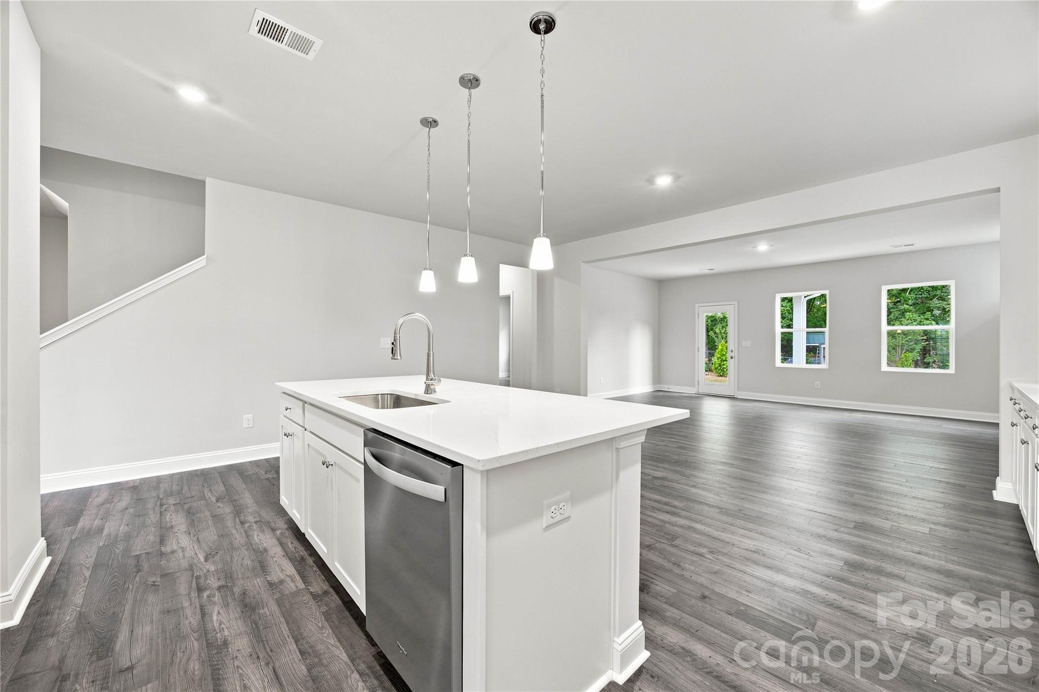4050 Puddle Pond Road Property Photo 5