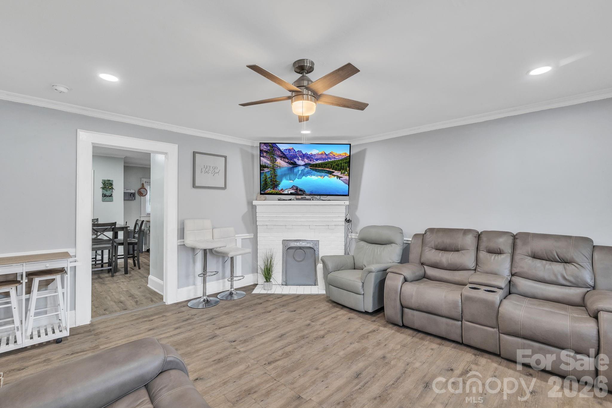 1106 Lane Street Property Photo 8