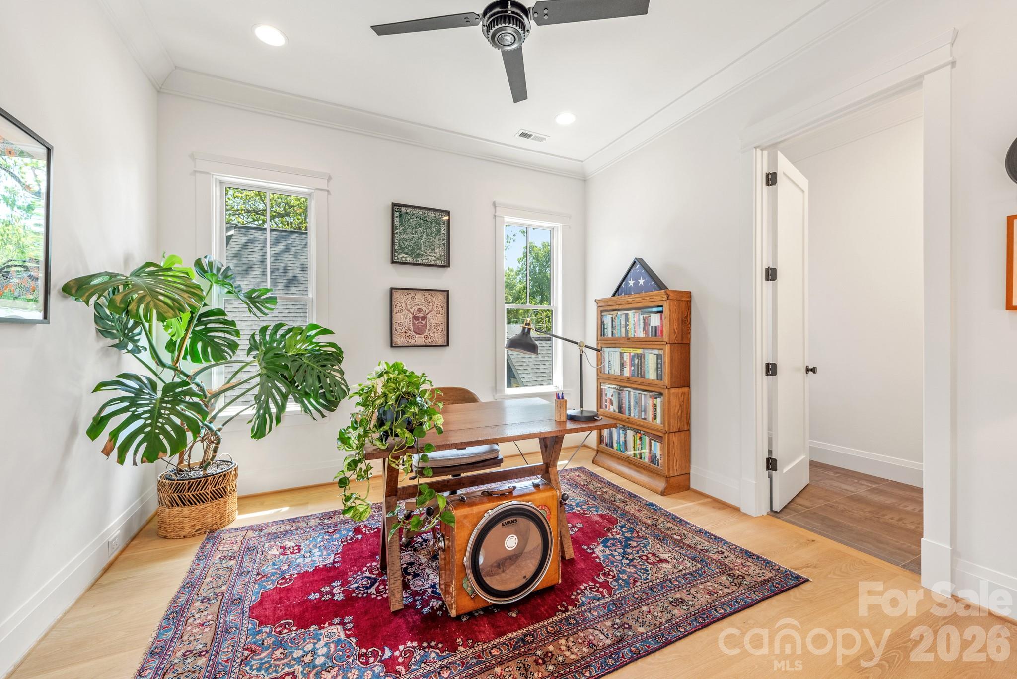 313 Solomon Street Property Photo 35
