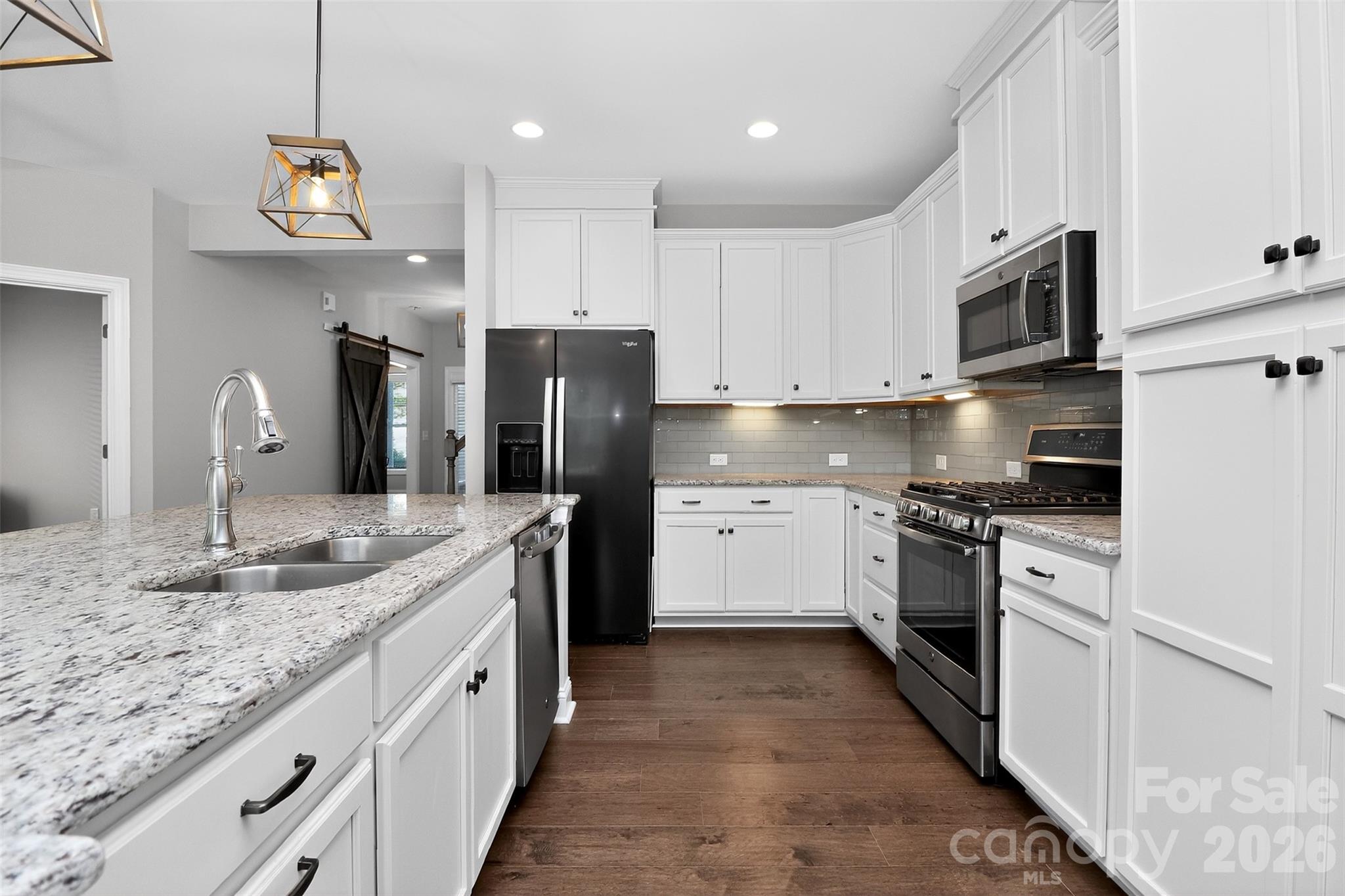 3025 Kinsley Court Property Photo 6