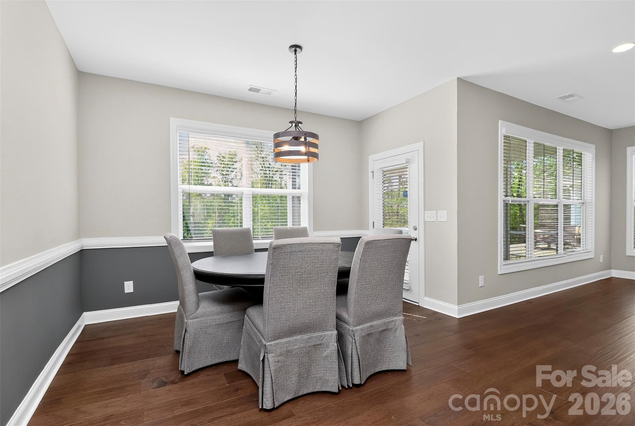 3025 Kinsley Court Property Photo 9