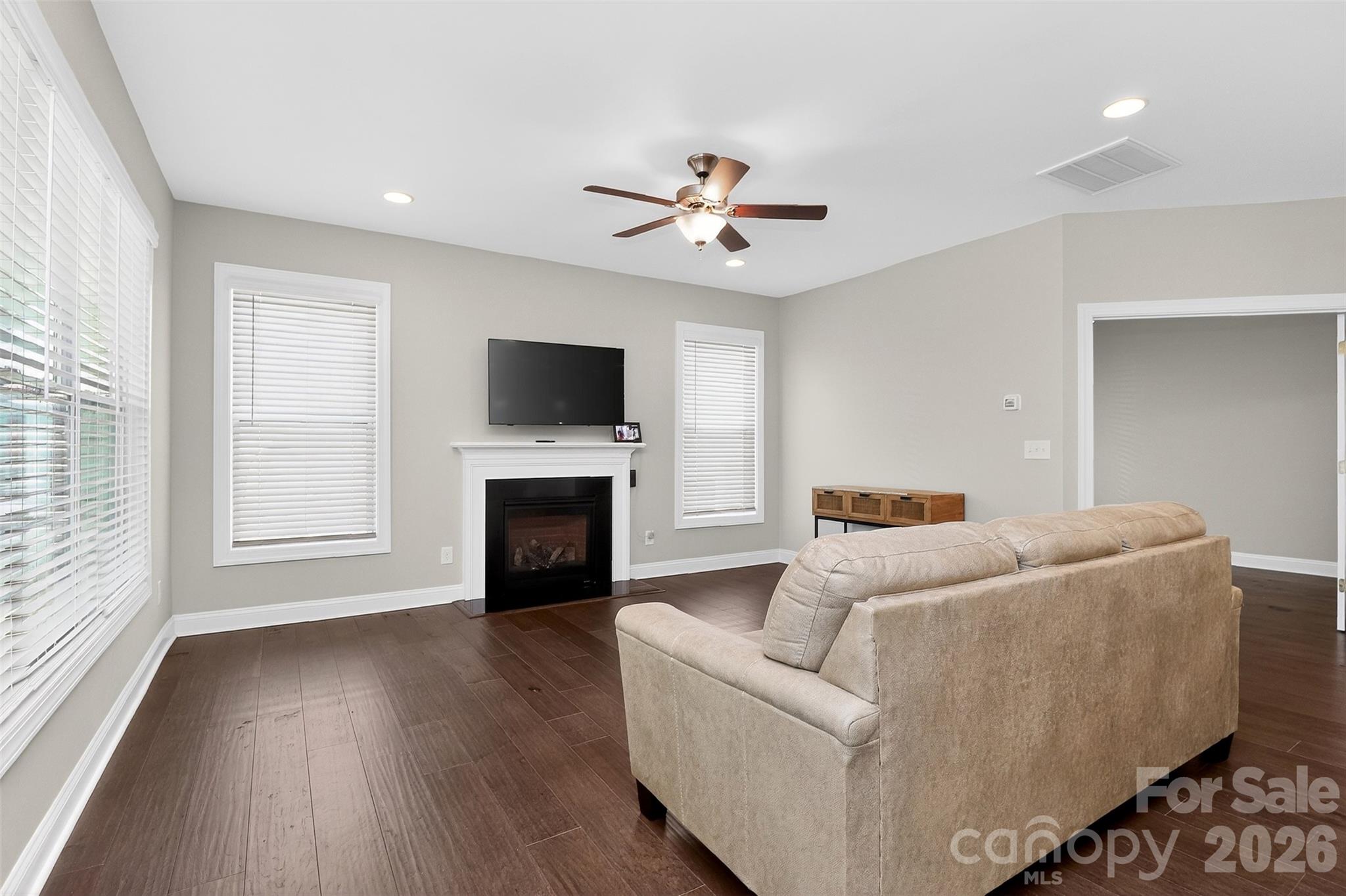 3025 Kinsley Court Property Photo 11