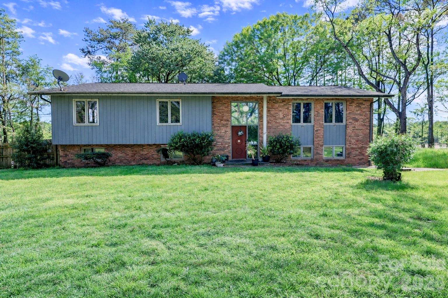 225 Midway Road Property Photo 1