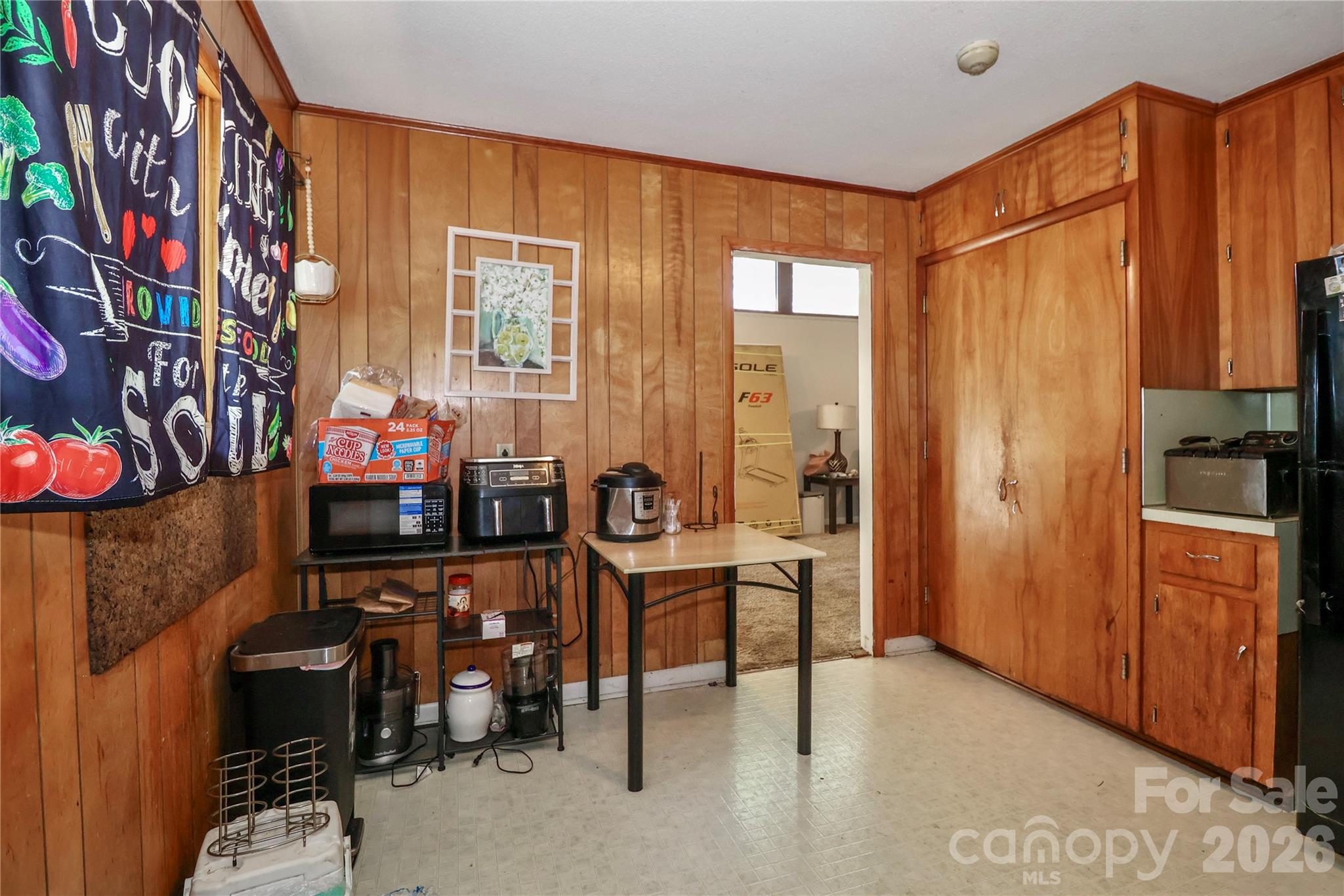 225 Midway Road Property Photo 11