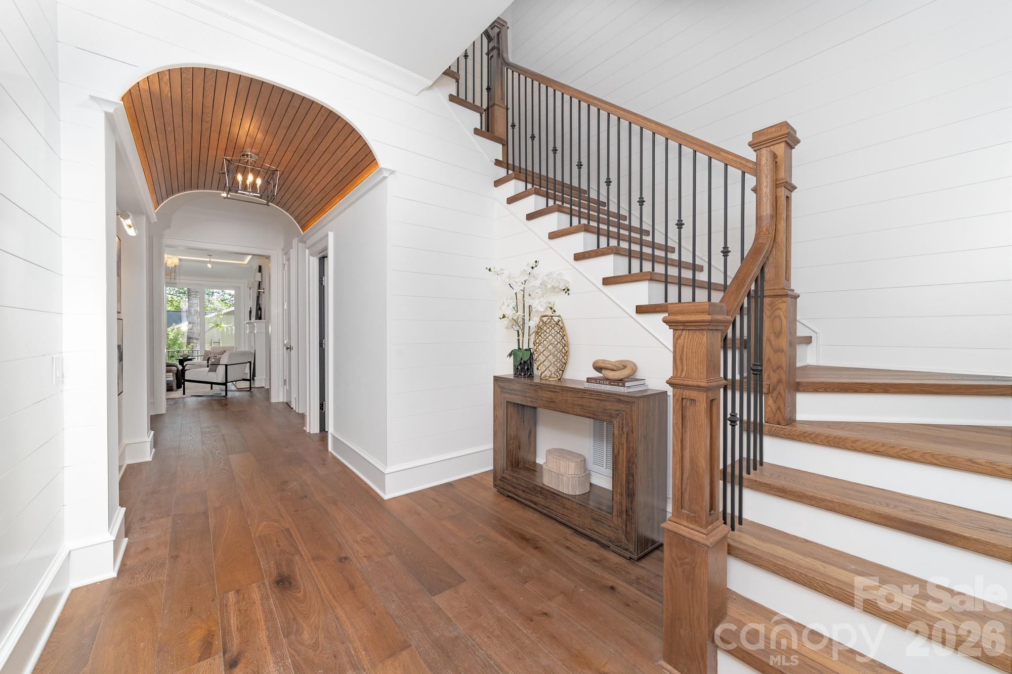 222 Walnut Street Property Photo 4