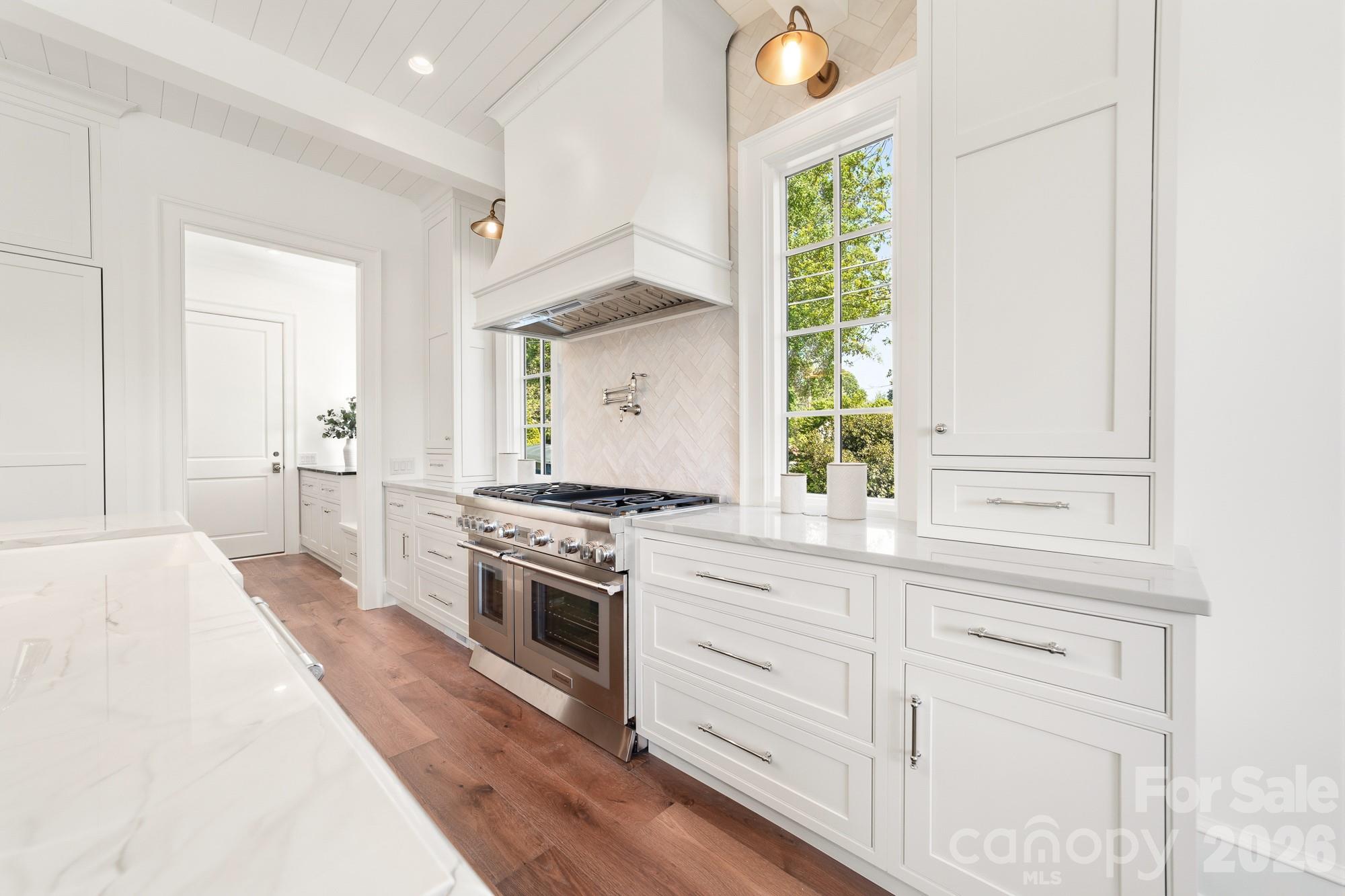 222 Walnut Street Property Photo 10