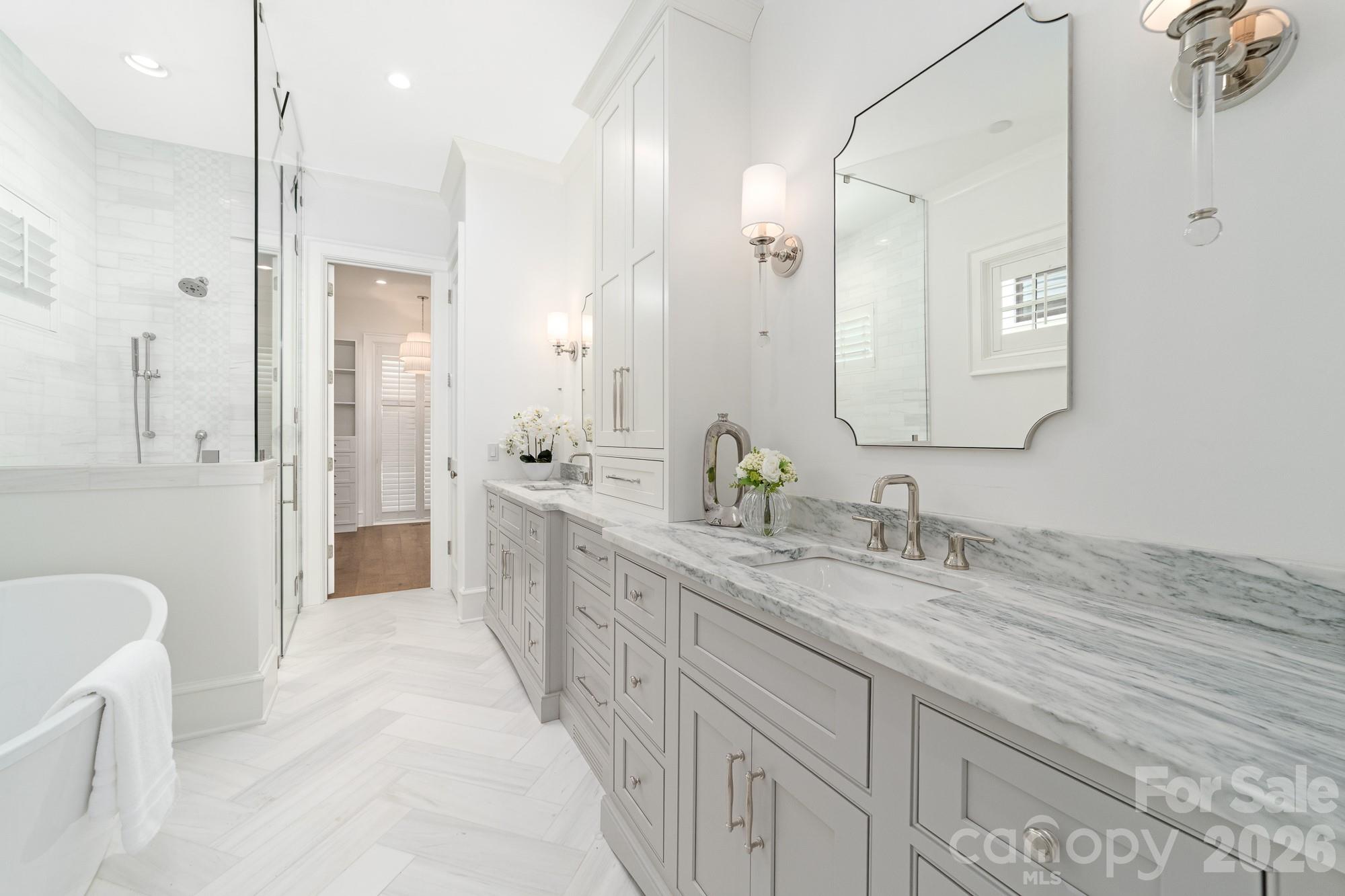222 Walnut Street Property Photo 16