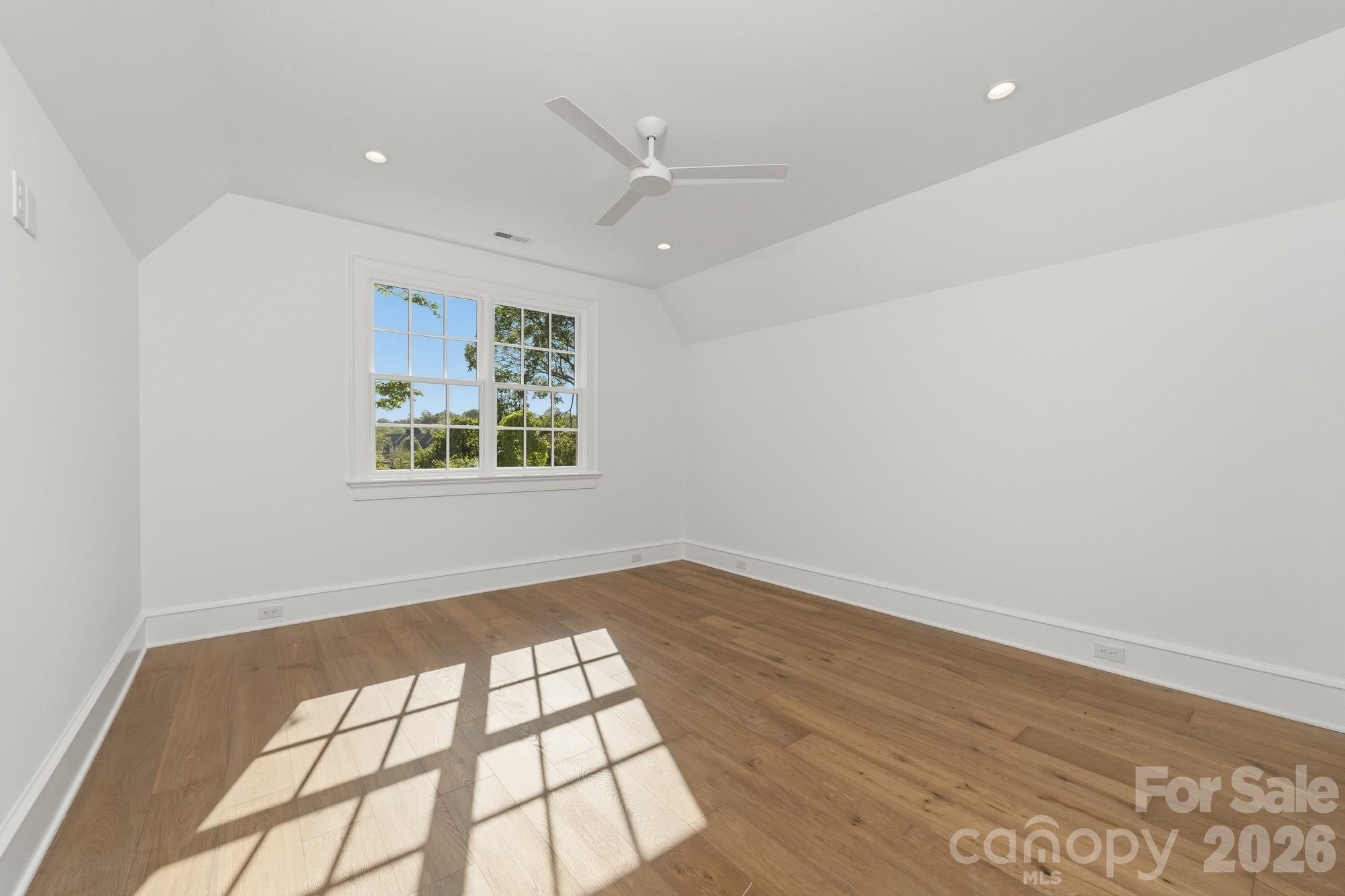 222 Walnut Street Property Photo 25
