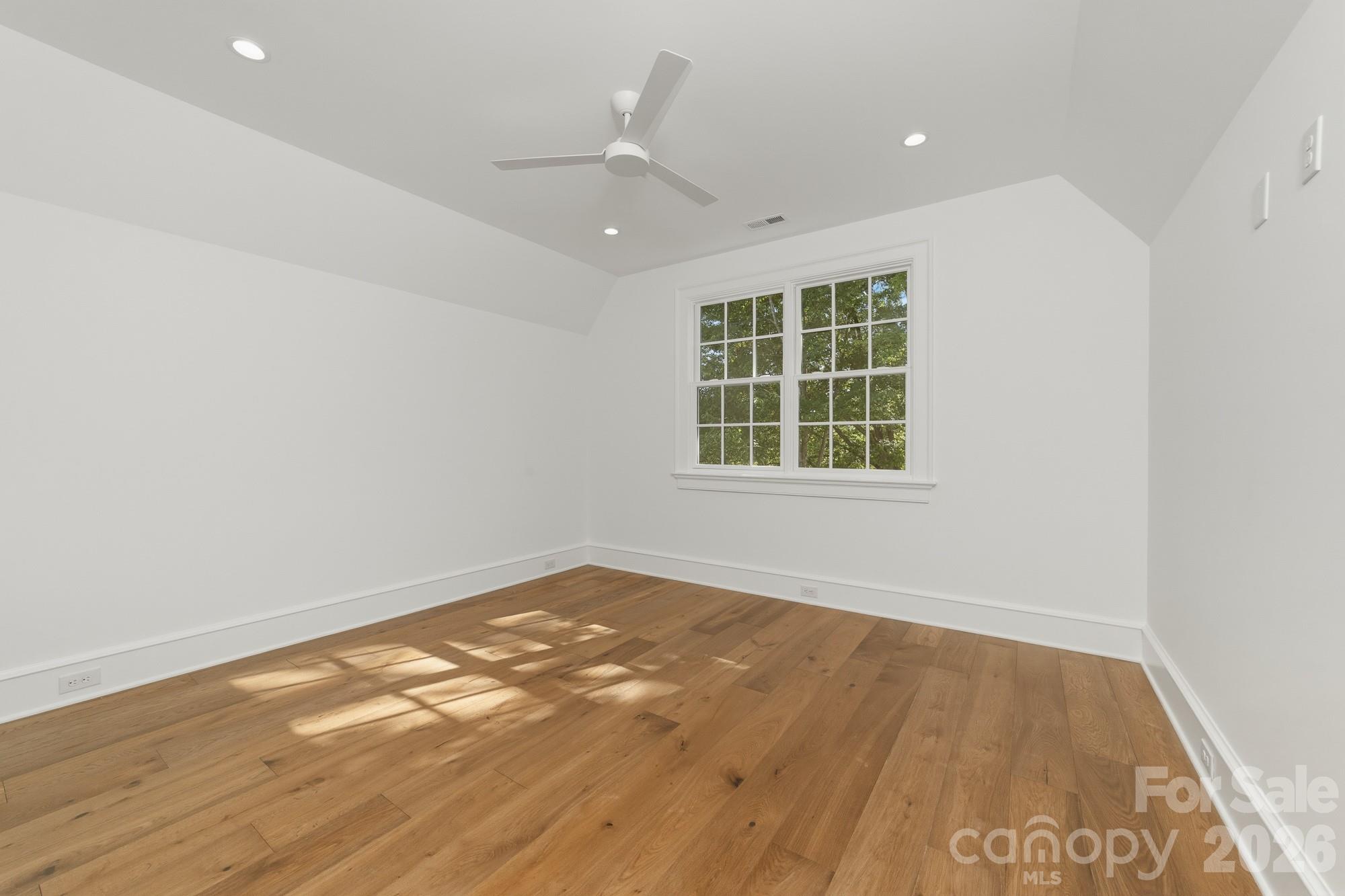 222 Walnut Street Property Photo 29