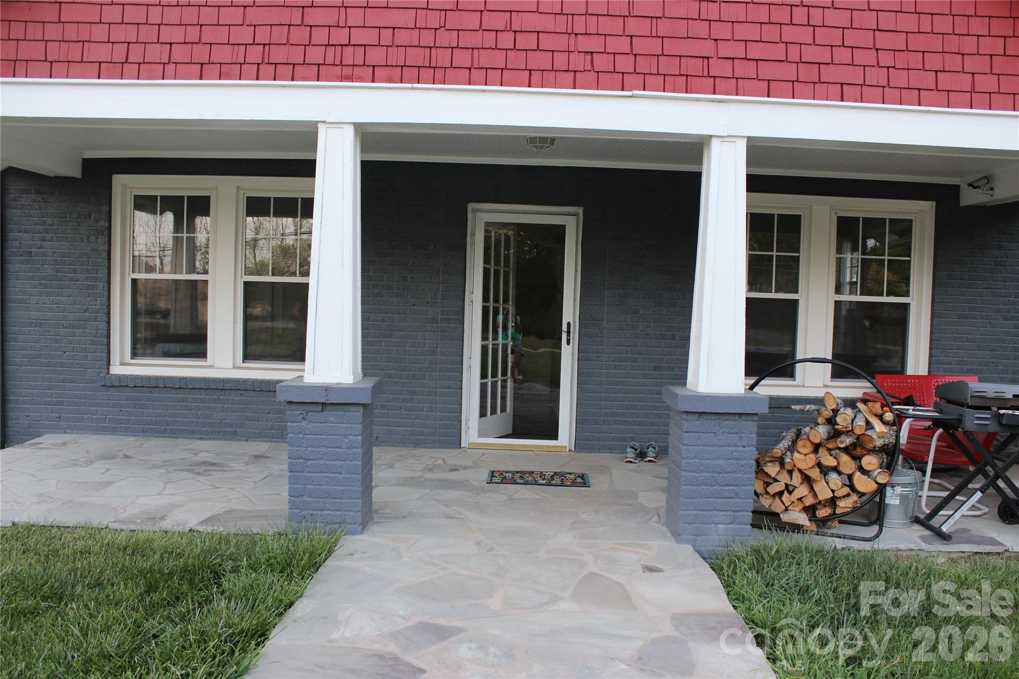 300 Banner Farm Road Property Photo 3