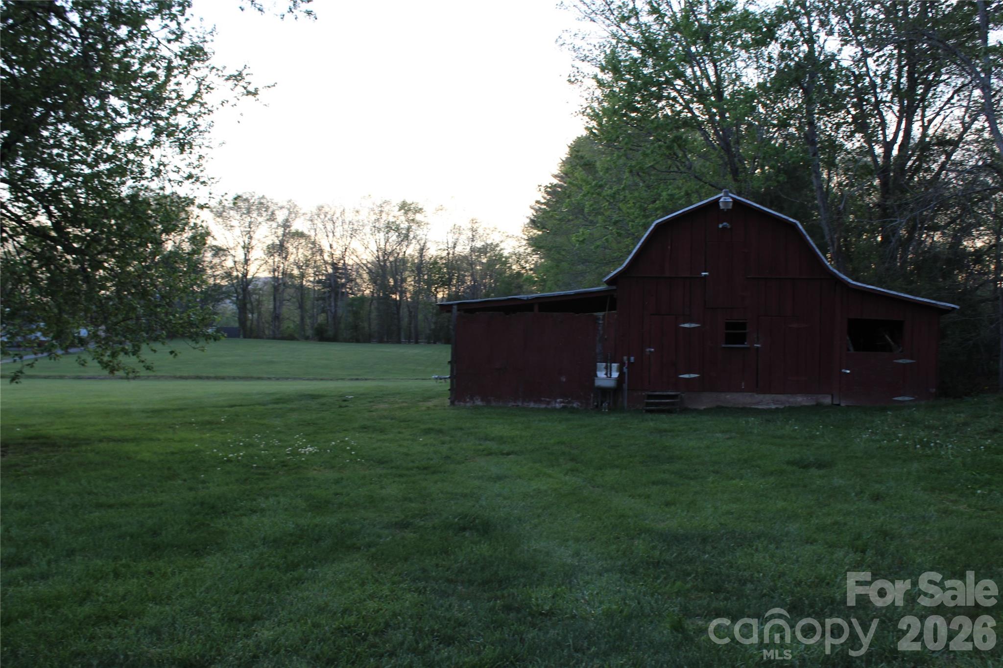 300 Banner Farm Road Property Photo 9