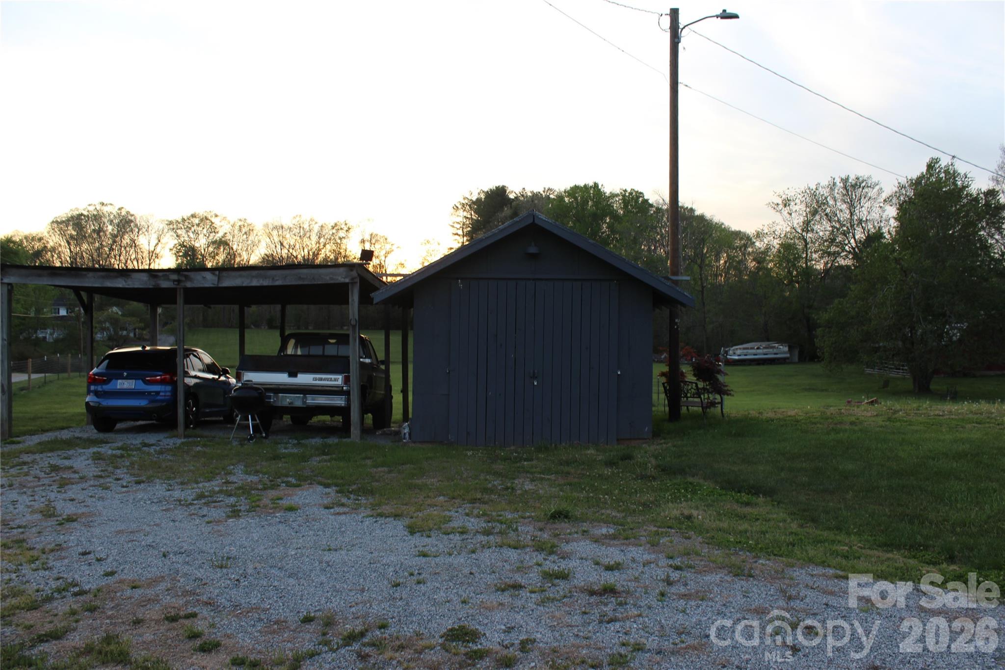 300 Banner Farm Road Property Photo 11