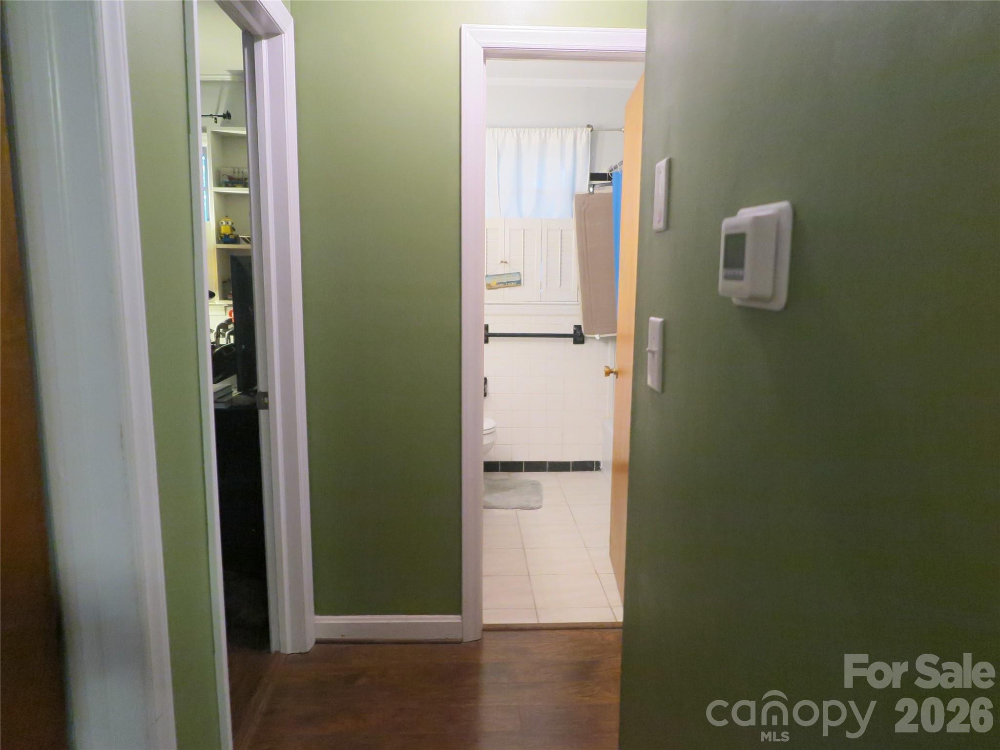 419 S Church Street Property Photo 4