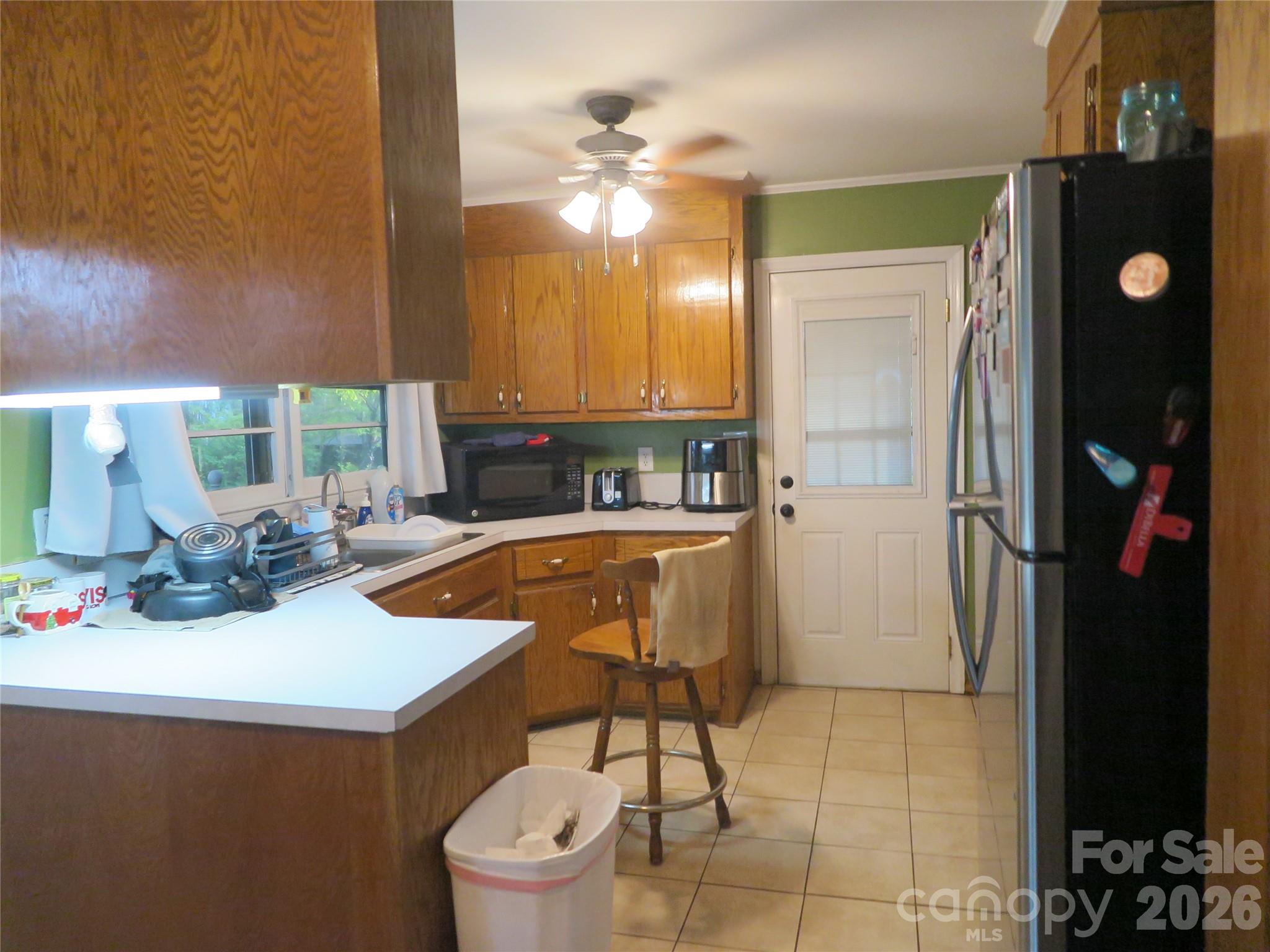 419 S Church Street Property Photo 6
