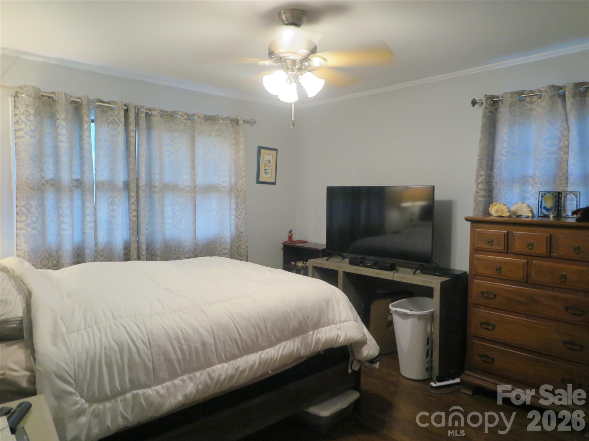 419 S Church Street Property Photo 8
