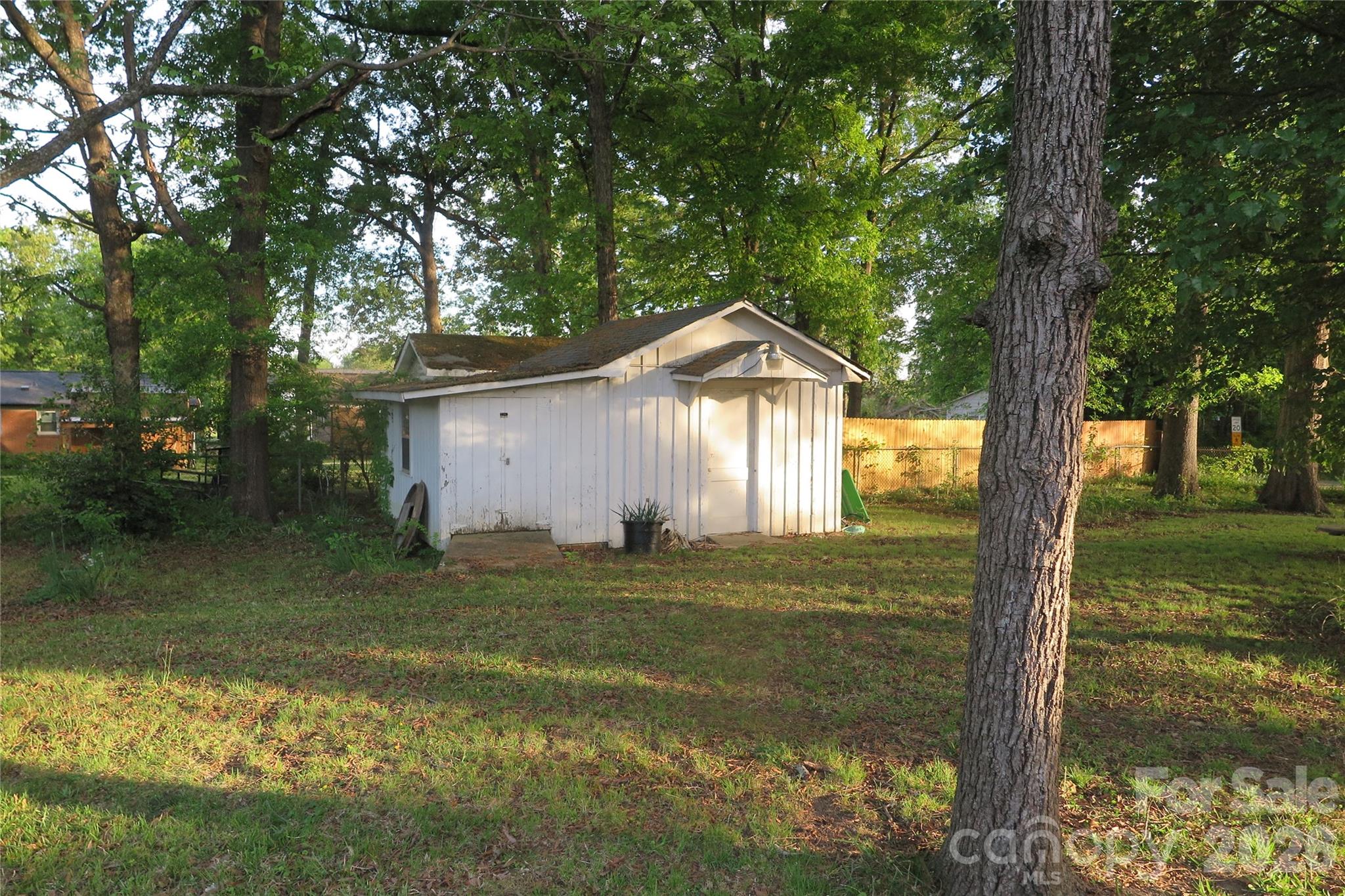 419 S Church Street Property Photo 21