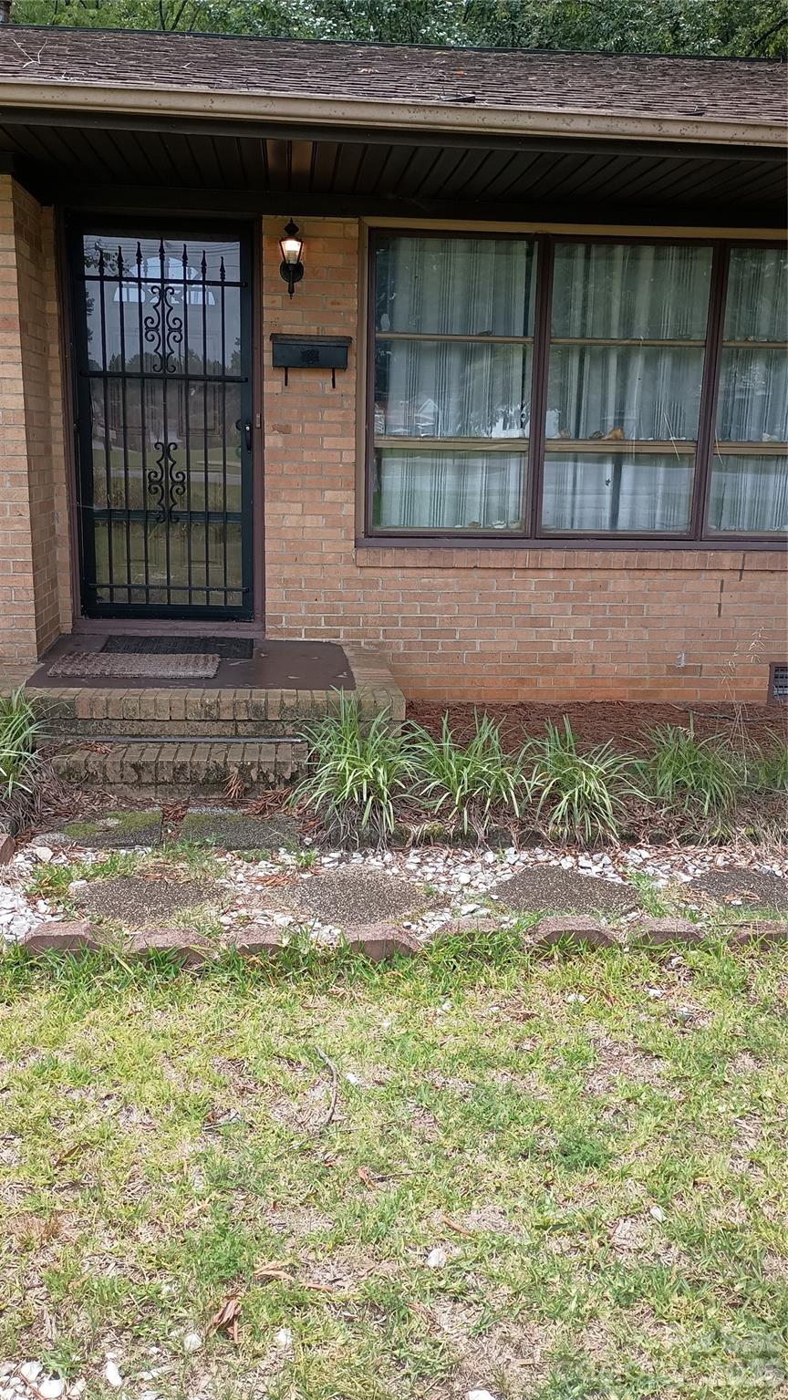 419 S Church Street Property Photo 25