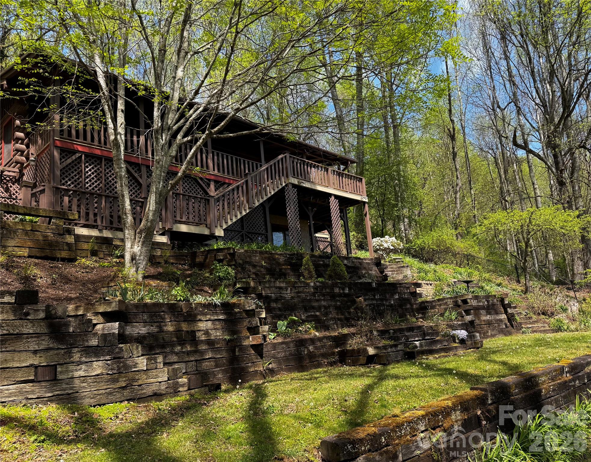 1618 Walnut Creek Road Property Photo 2