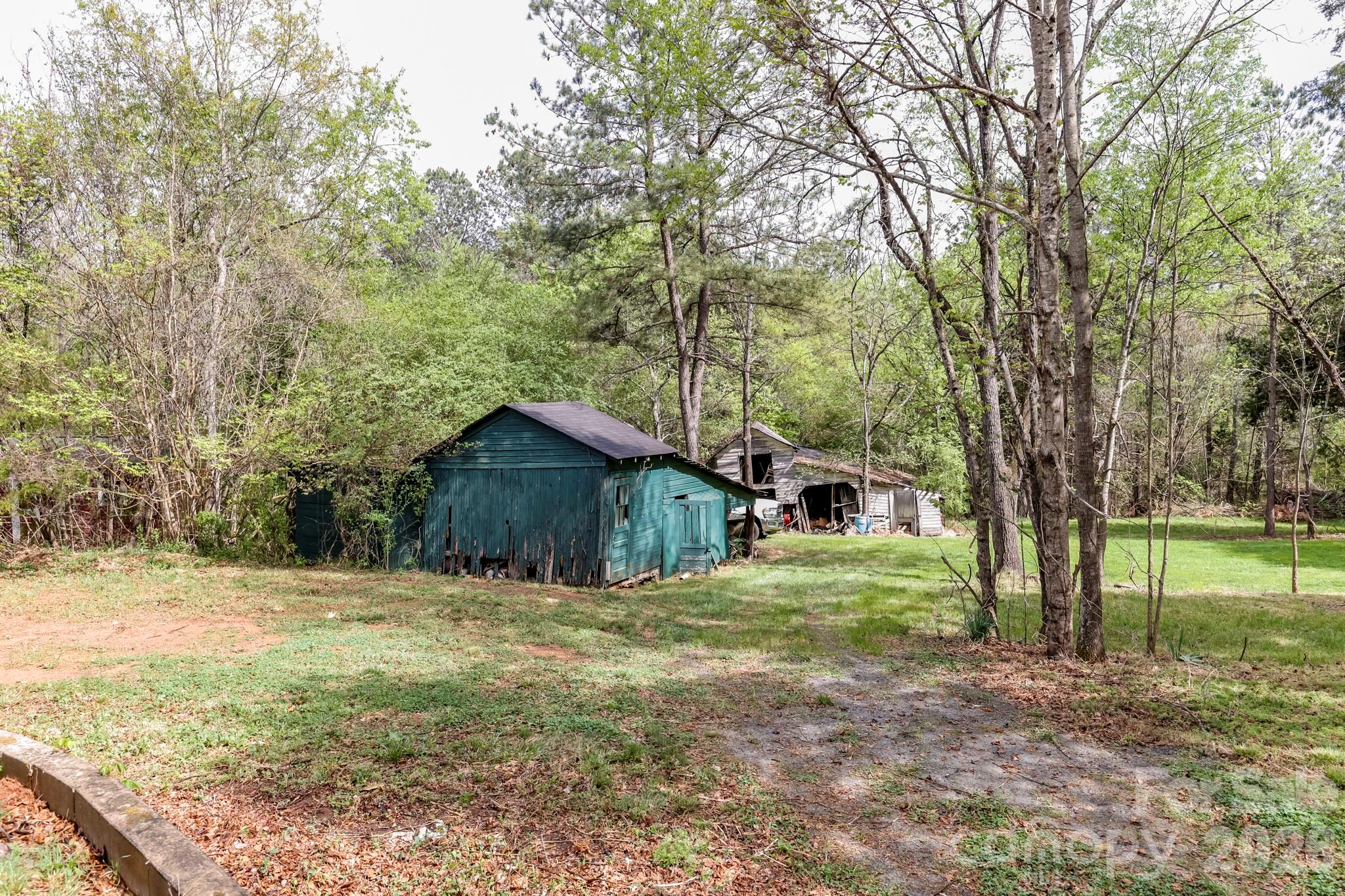 364 Dave Sims Road Property Photo 5