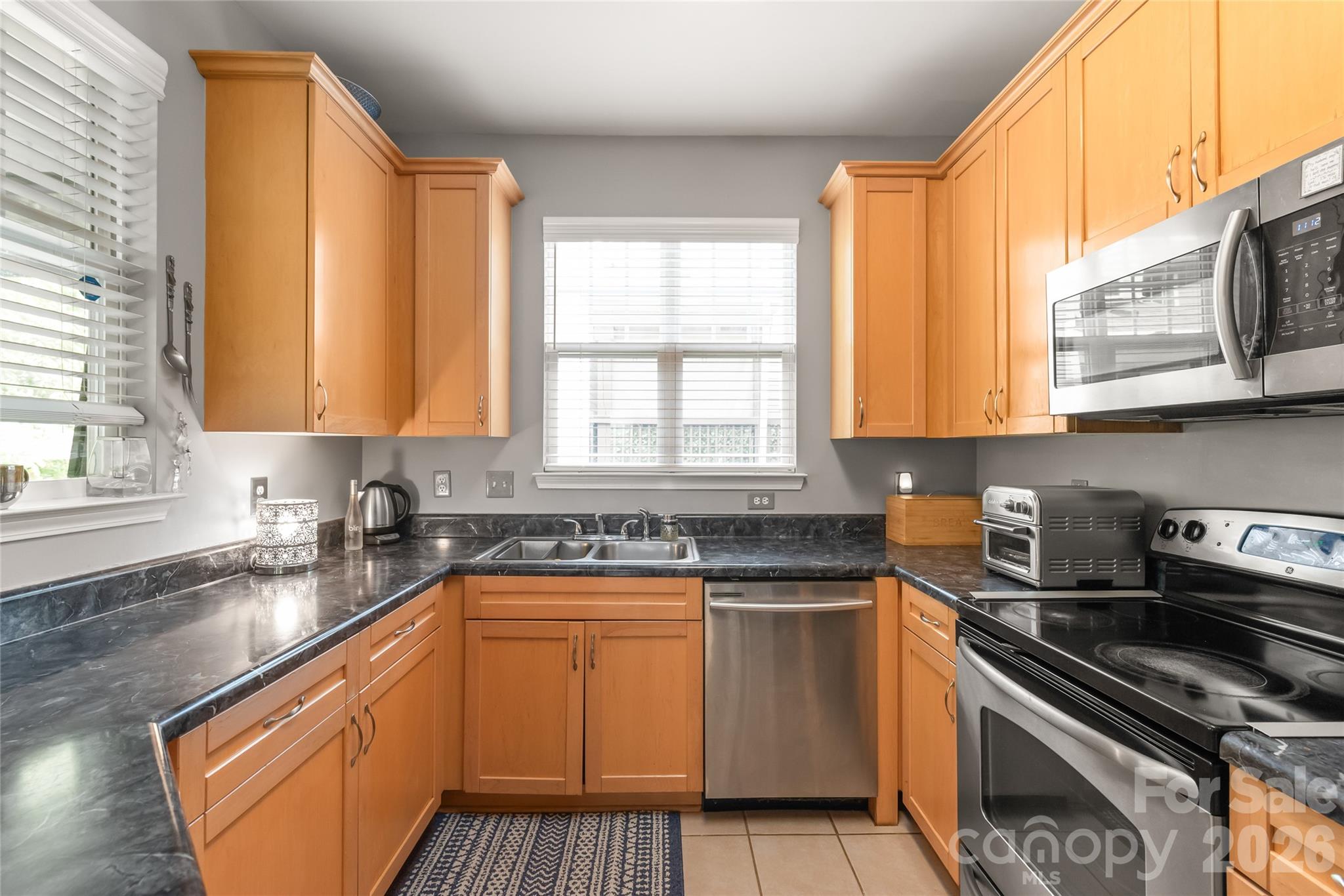 7111 Founders Club Court Property Photo 14
