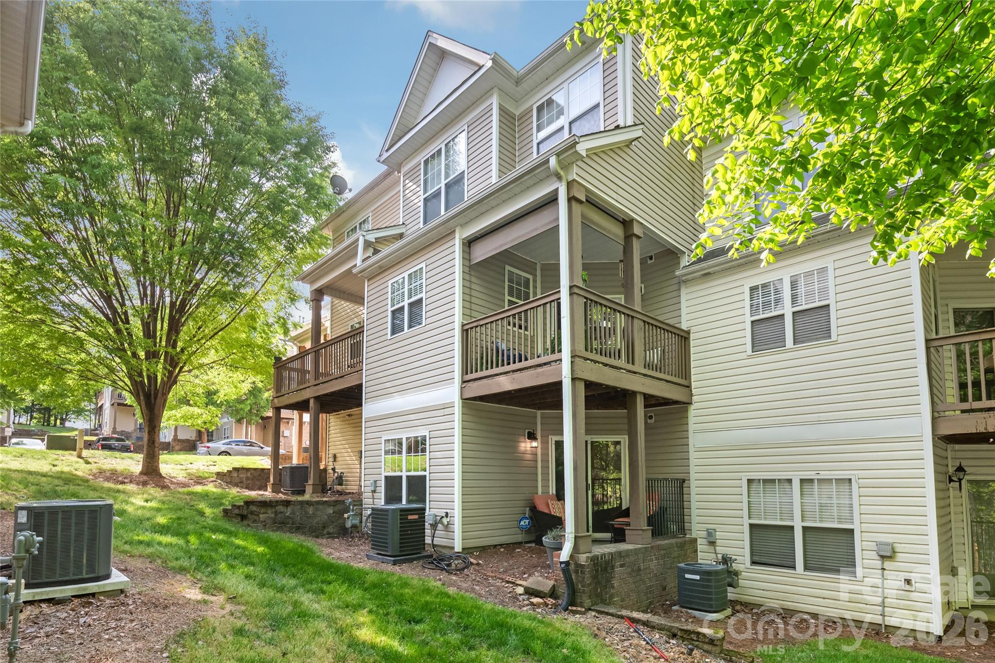 7111 Founders Club Court Property Photo 33