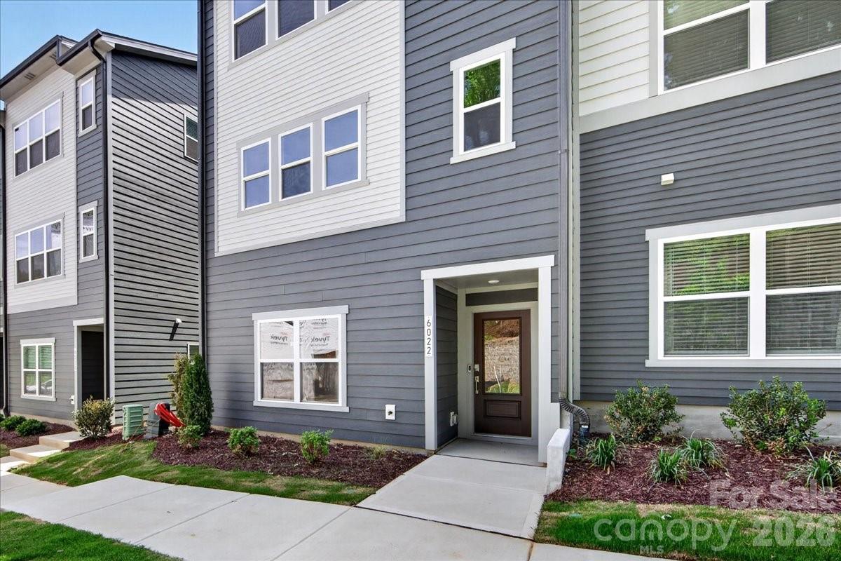 6022 Pivot Court Property Photo 2