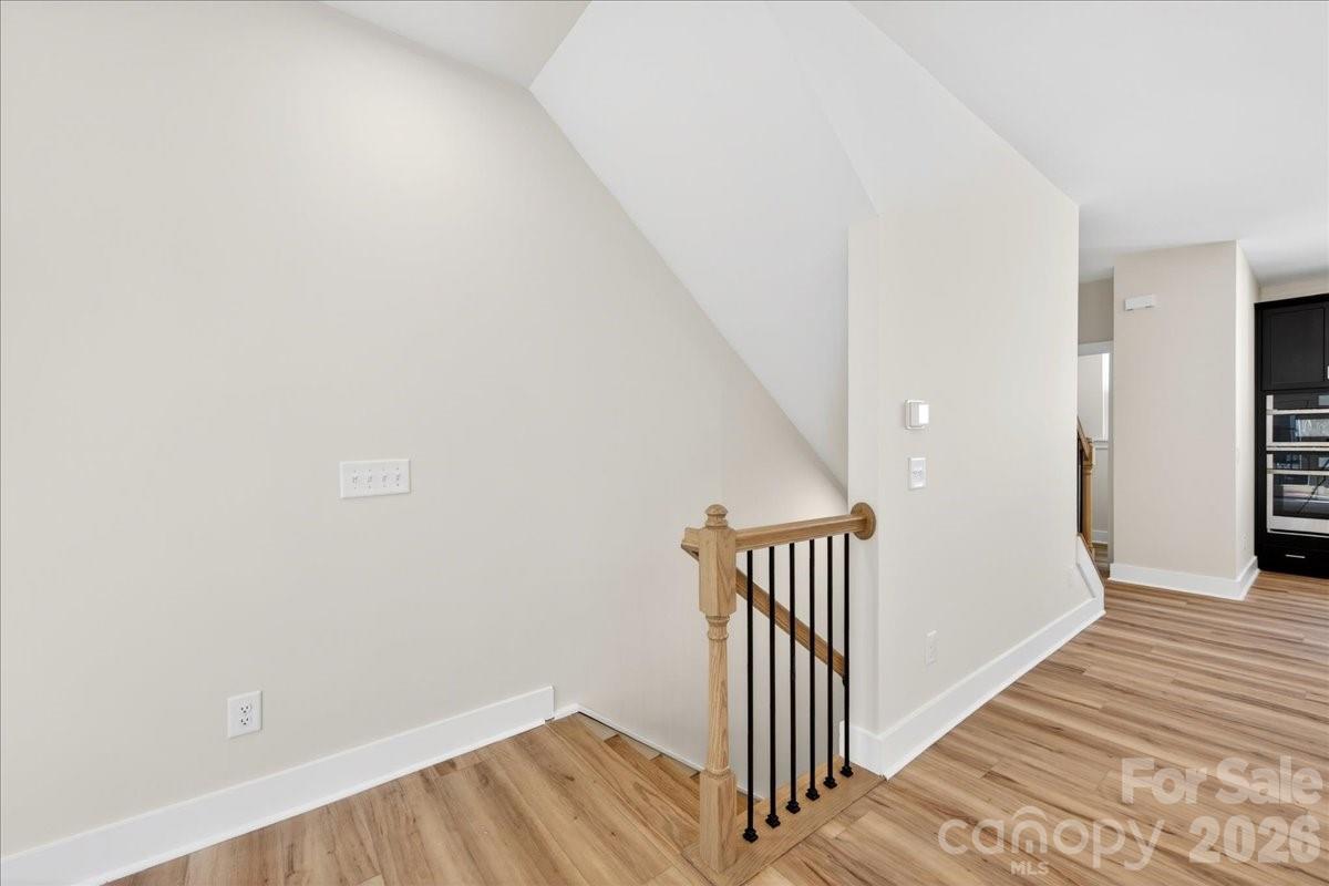 6022 Pivot Court Property Photo 7