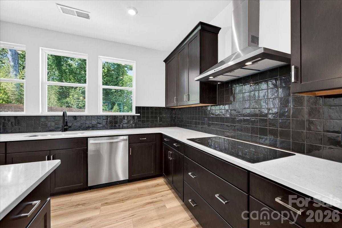 6022 Pivot Court Property Photo 13