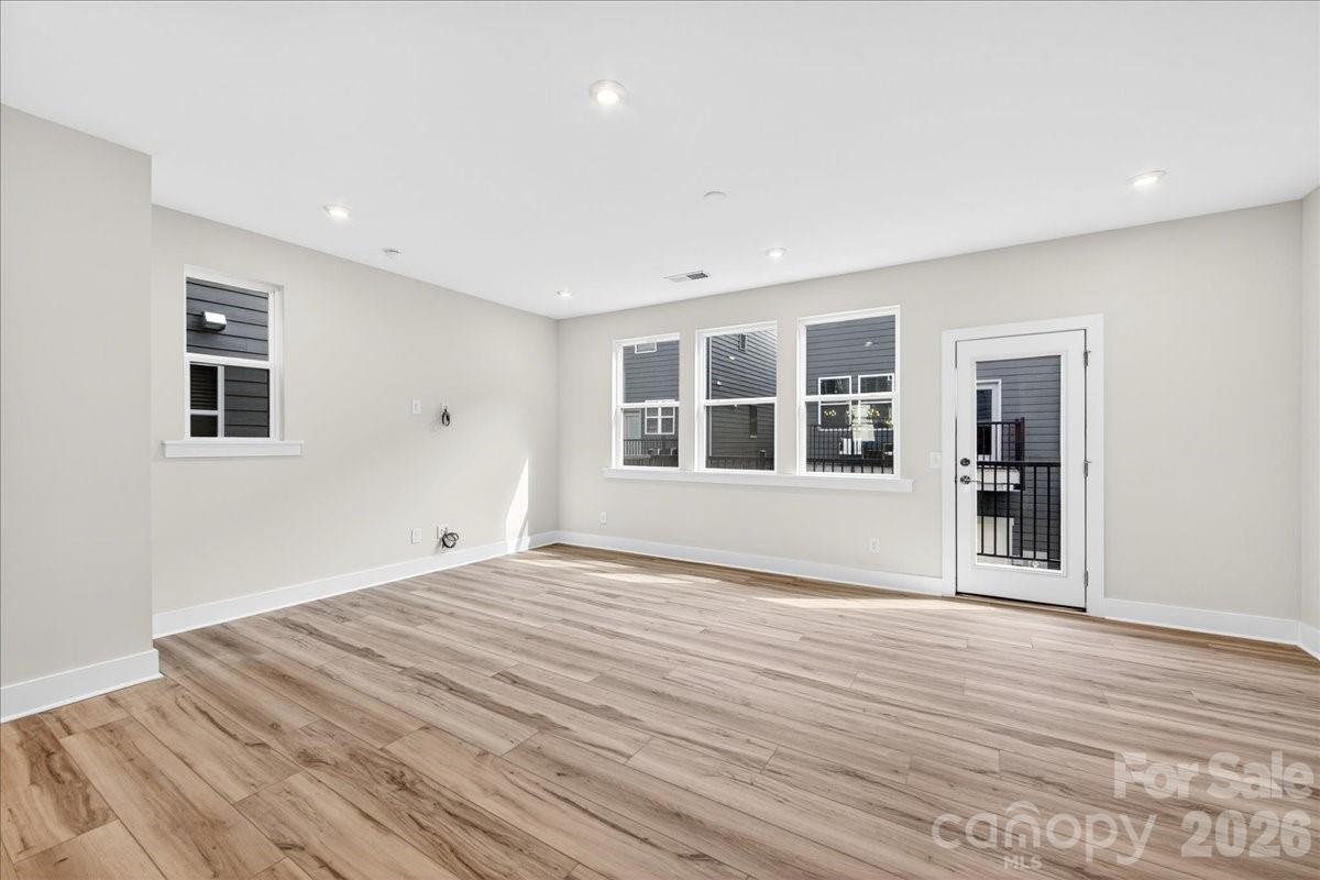 6022 Pivot Court Property Photo 15