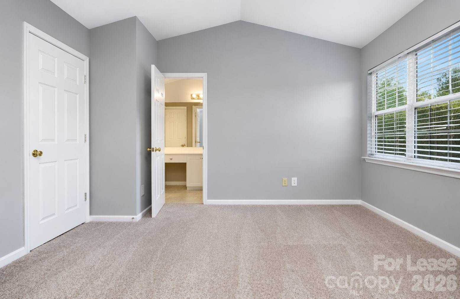 10519 Yellow Rose Lane Property Photo 11