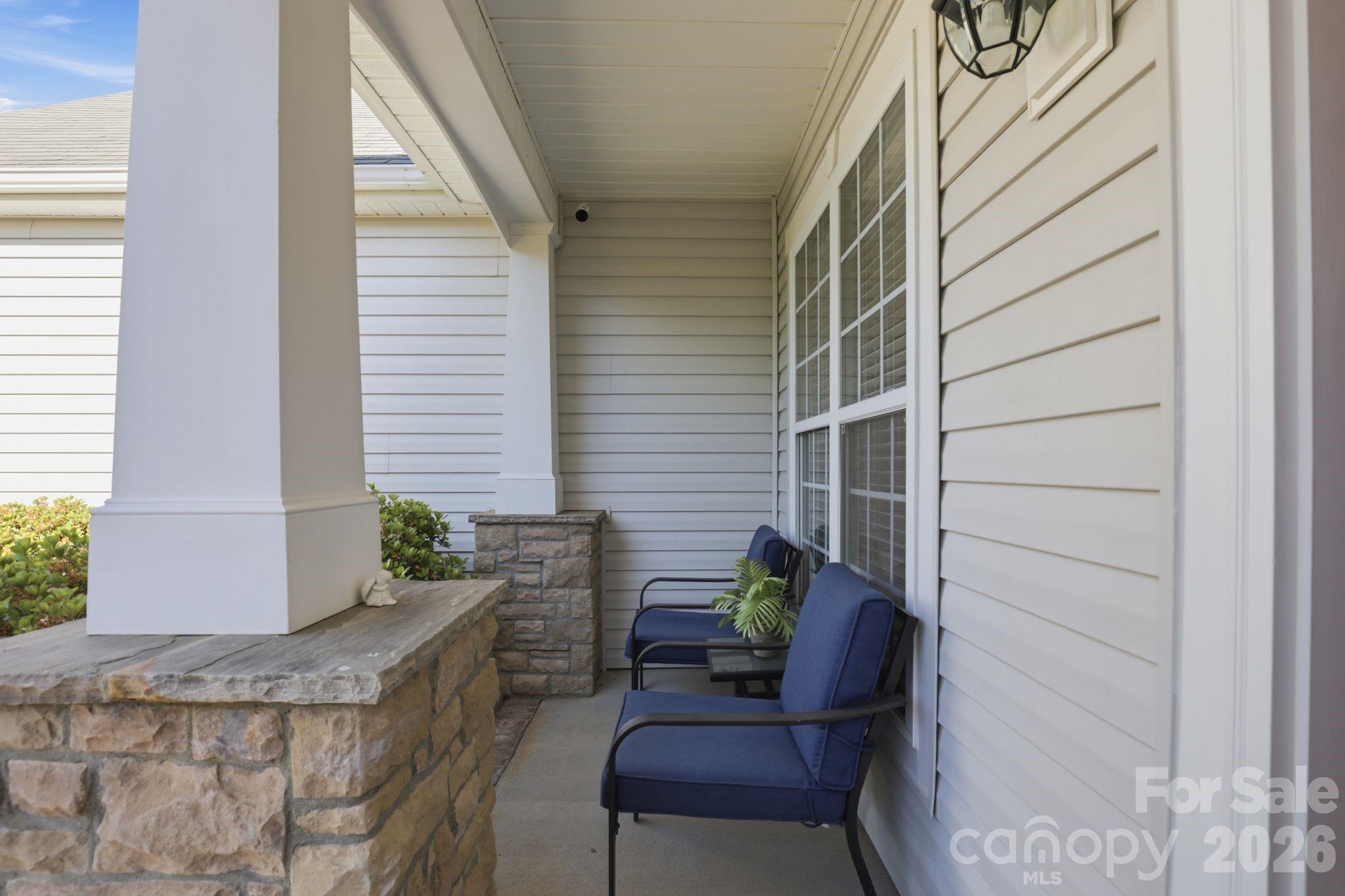 10122 Whiteburn Court Property Photo 7