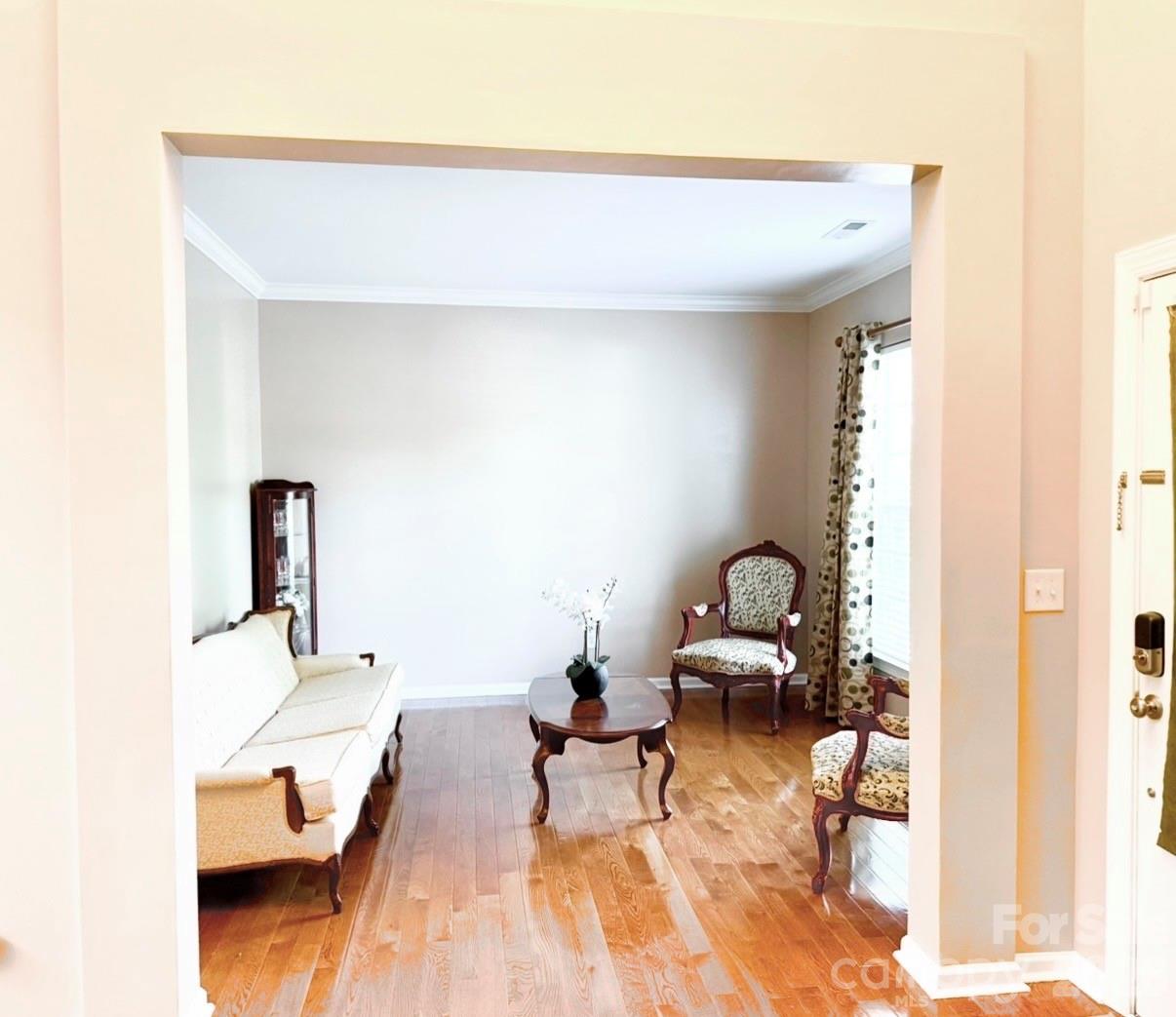 10122 Whiteburn Court Property Photo 11