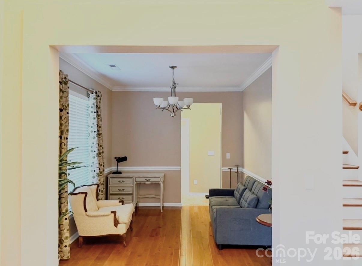 10122 Whiteburn Court Property Photo 13
